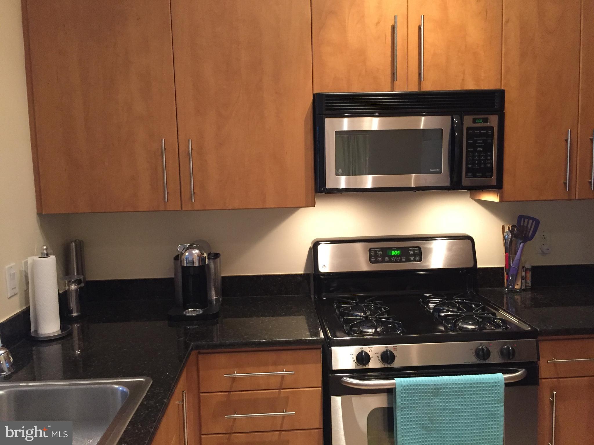 CLARENDON 1021 - Residential Lease