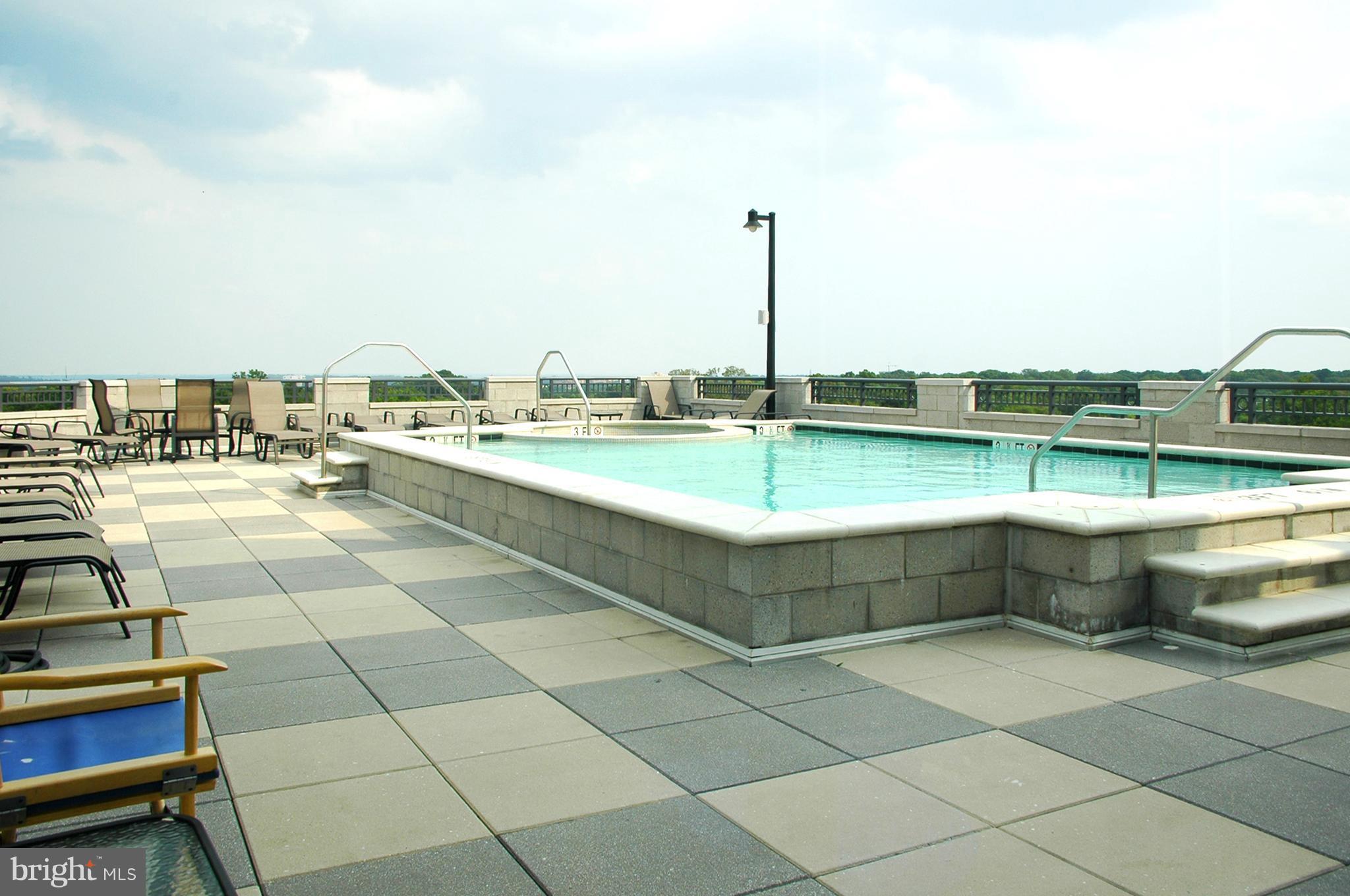 CLARENDON 1021 - Residential Lease