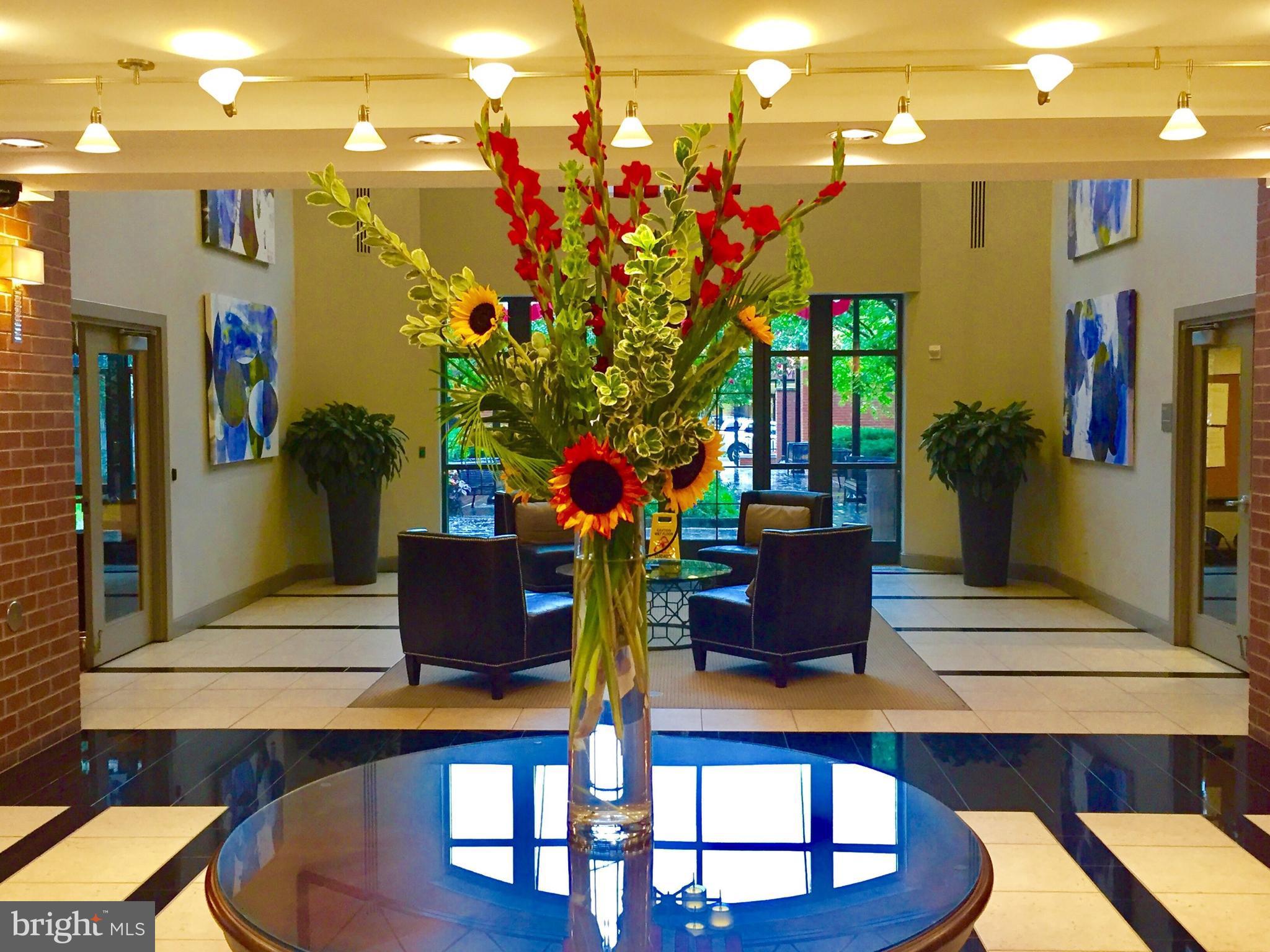 CLARENDON 1021 - Residential Lease