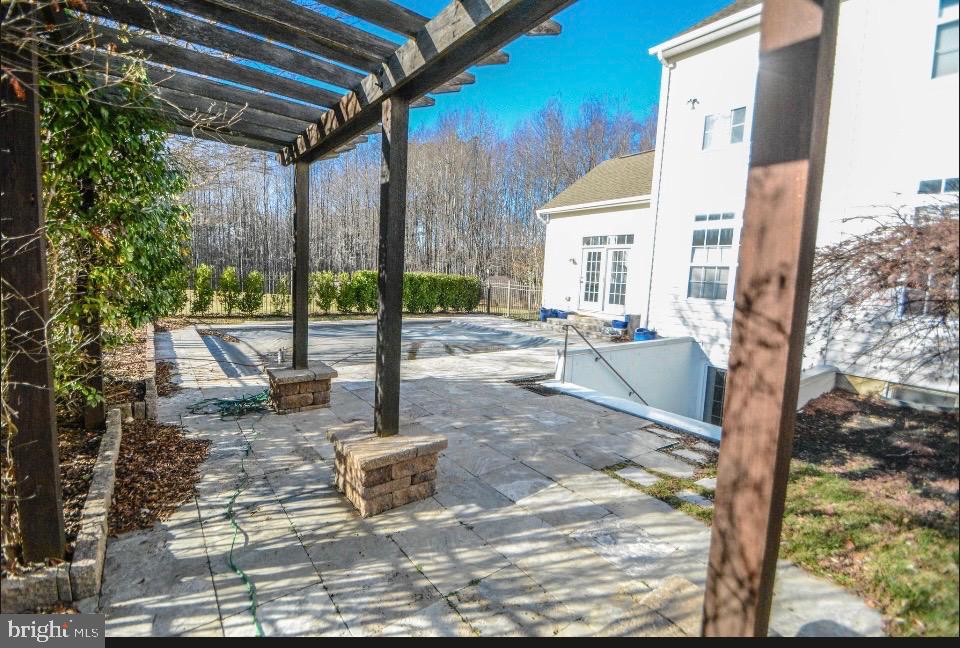 PRESIDENTIAL ESTS - Residential