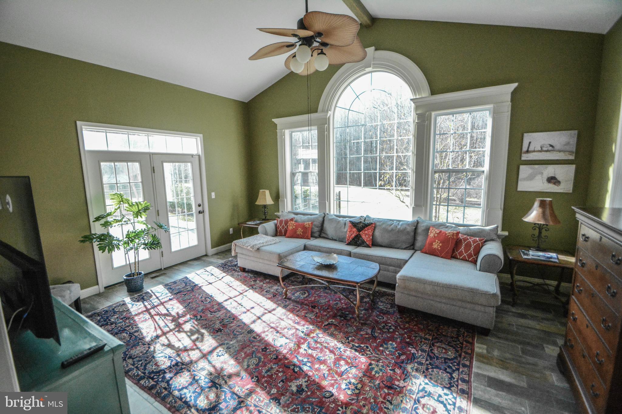 PRESIDENTIAL ESTS - Residential