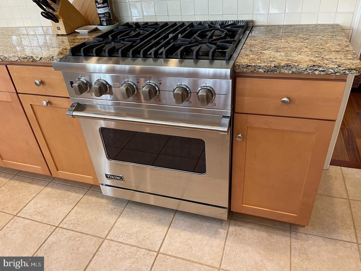 PRESIDENTIAL ESTS - Residential