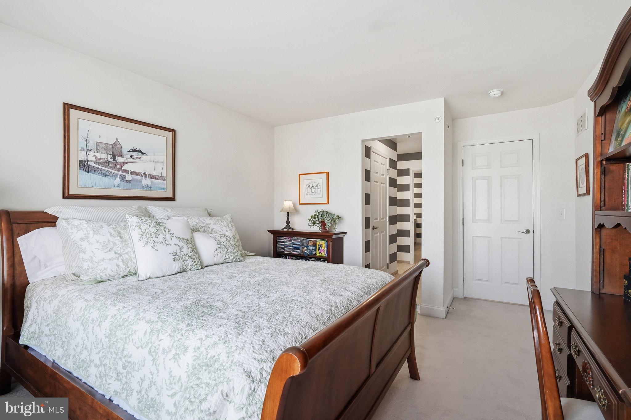 THE ENCLAVE AT UPPER - Residential