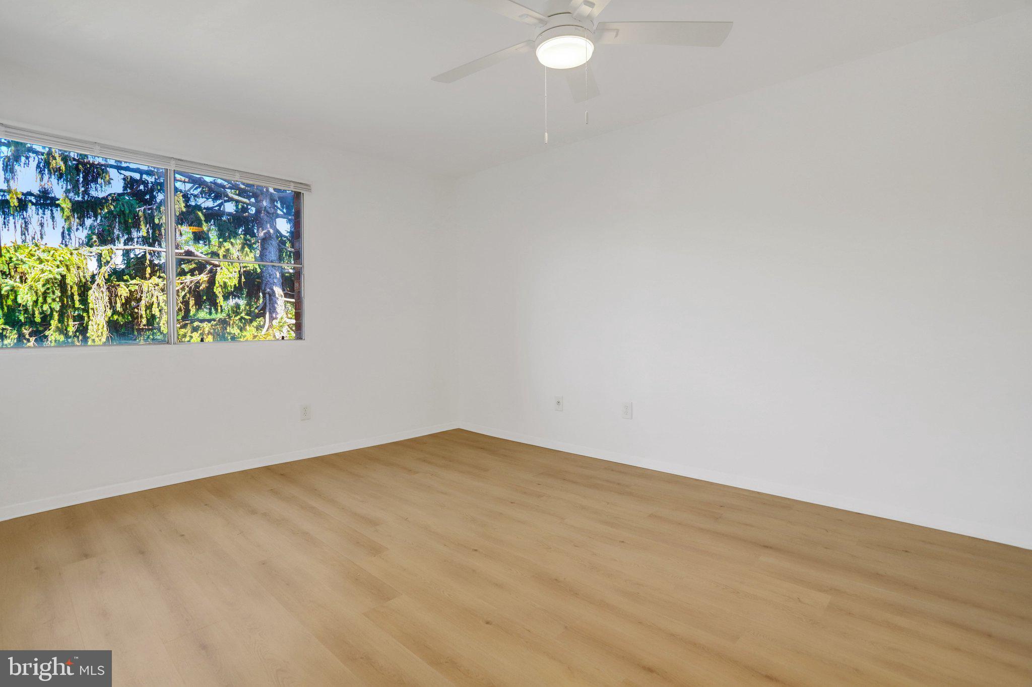 2909 CHARING CROSS ROAD 13