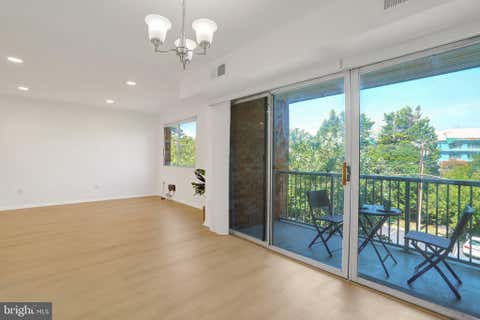 Photo of 2909 Charing Cross Road #13, FALLS CHURCH, VA 22042 (MLS # VAFX2337064)