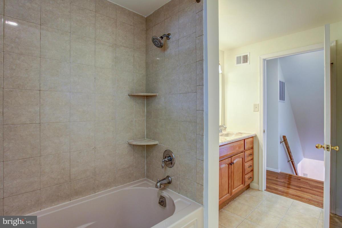 LANDFARE - Residential