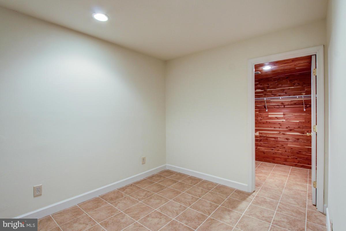 LANDFARE - Residential