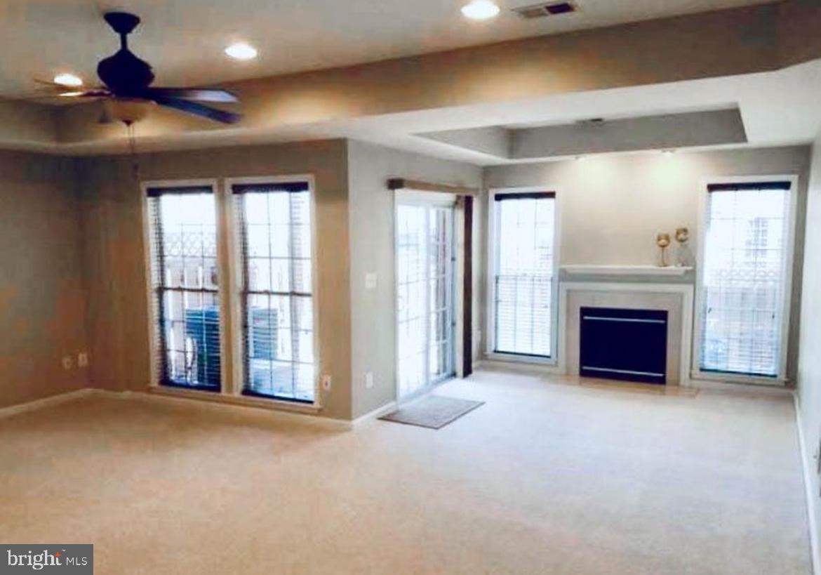 STONE RIDGE - Residential