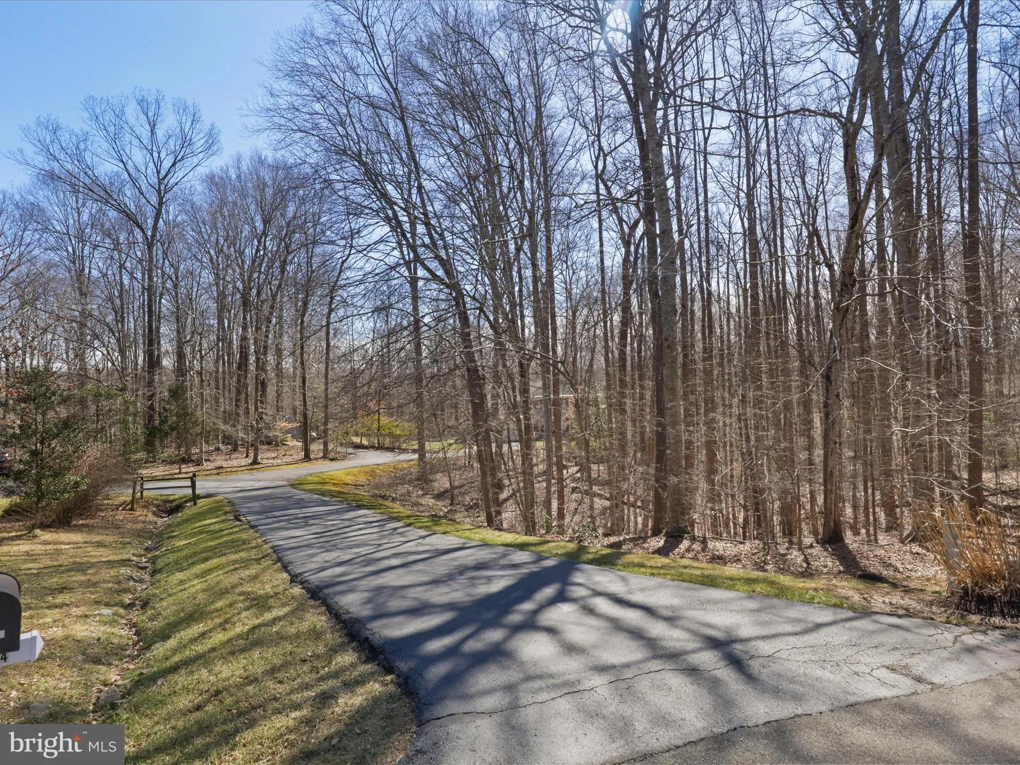 Manassas, Virginia 20112, United States, 4 Bedrooms Bedrooms, ,3 BathroomsBathrooms,Residential,Pending,83044