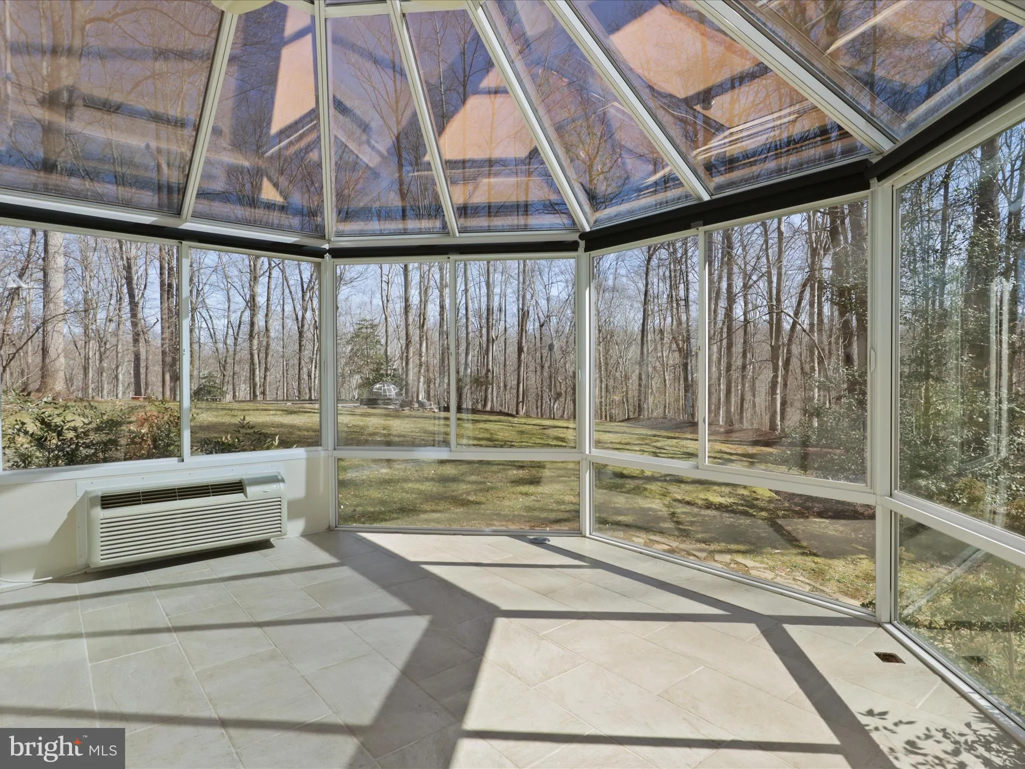 Manassas, Virginia 20112, United States, 4 Bedrooms Bedrooms, ,3 BathroomsBathrooms,Residential,Pending,83044