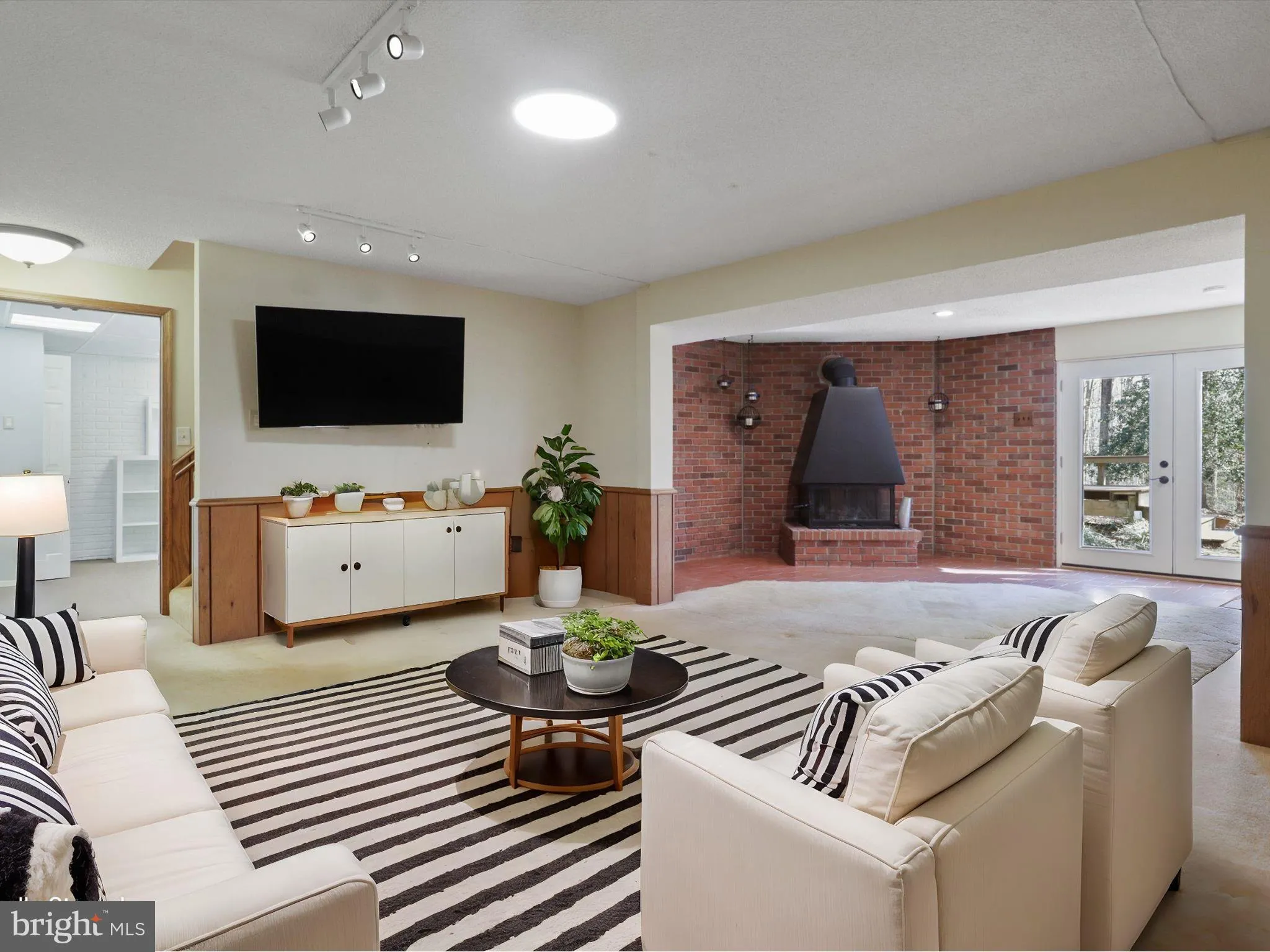 Manassas, Virginia 20112, United States, 4 Bedrooms Bedrooms, ,3 BathroomsBathrooms,Residential,Pending,83044