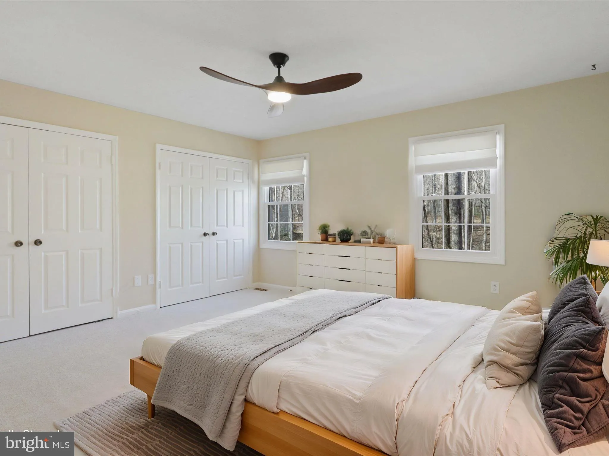 Manassas, Virginia 20112, United States, 4 Bedrooms Bedrooms, ,3 BathroomsBathrooms,Residential,Pending,83044