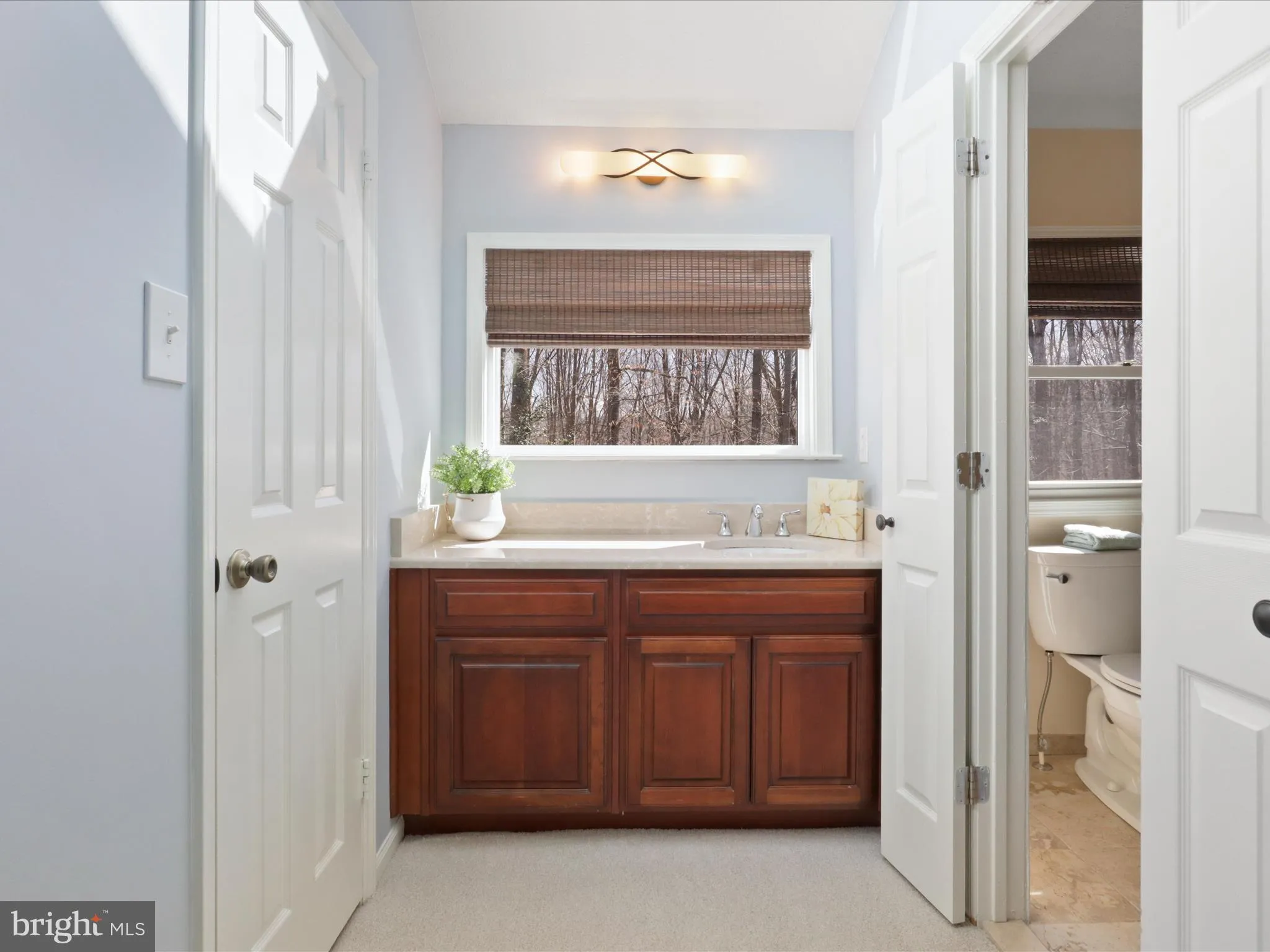 Manassas, Virginia 20112, United States, 4 Bedrooms Bedrooms, ,3 BathroomsBathrooms,Residential,Pending,83044