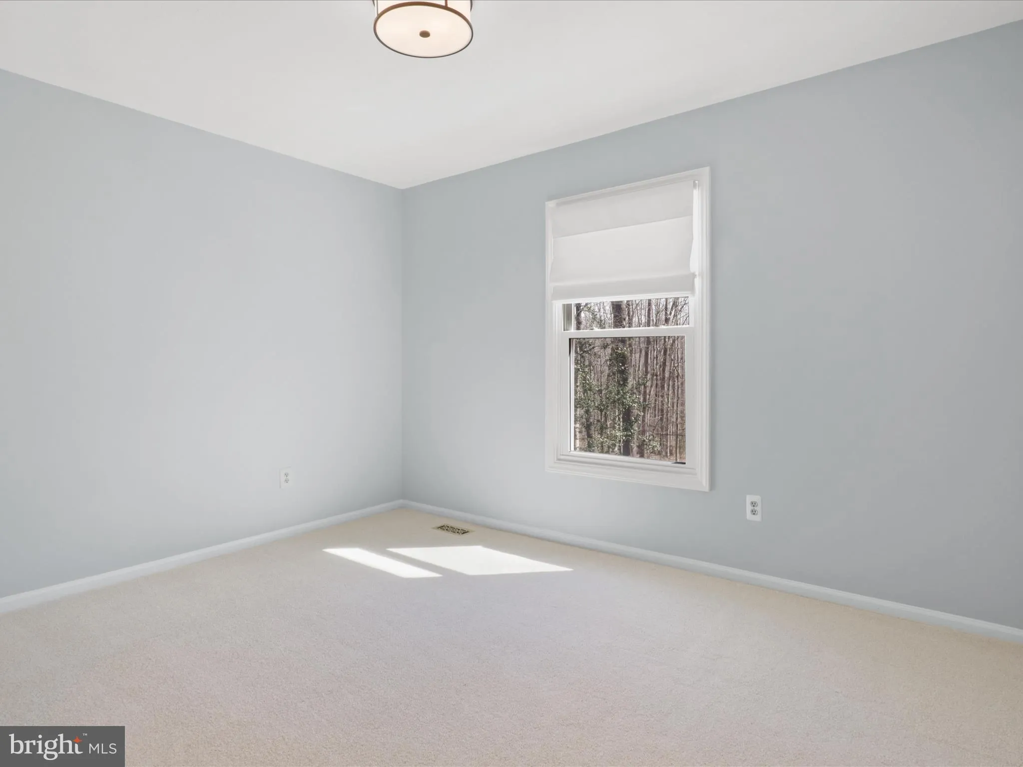 Manassas, Virginia 20112, United States, 4 Bedrooms Bedrooms, ,3 BathroomsBathrooms,Residential,Pending,83044