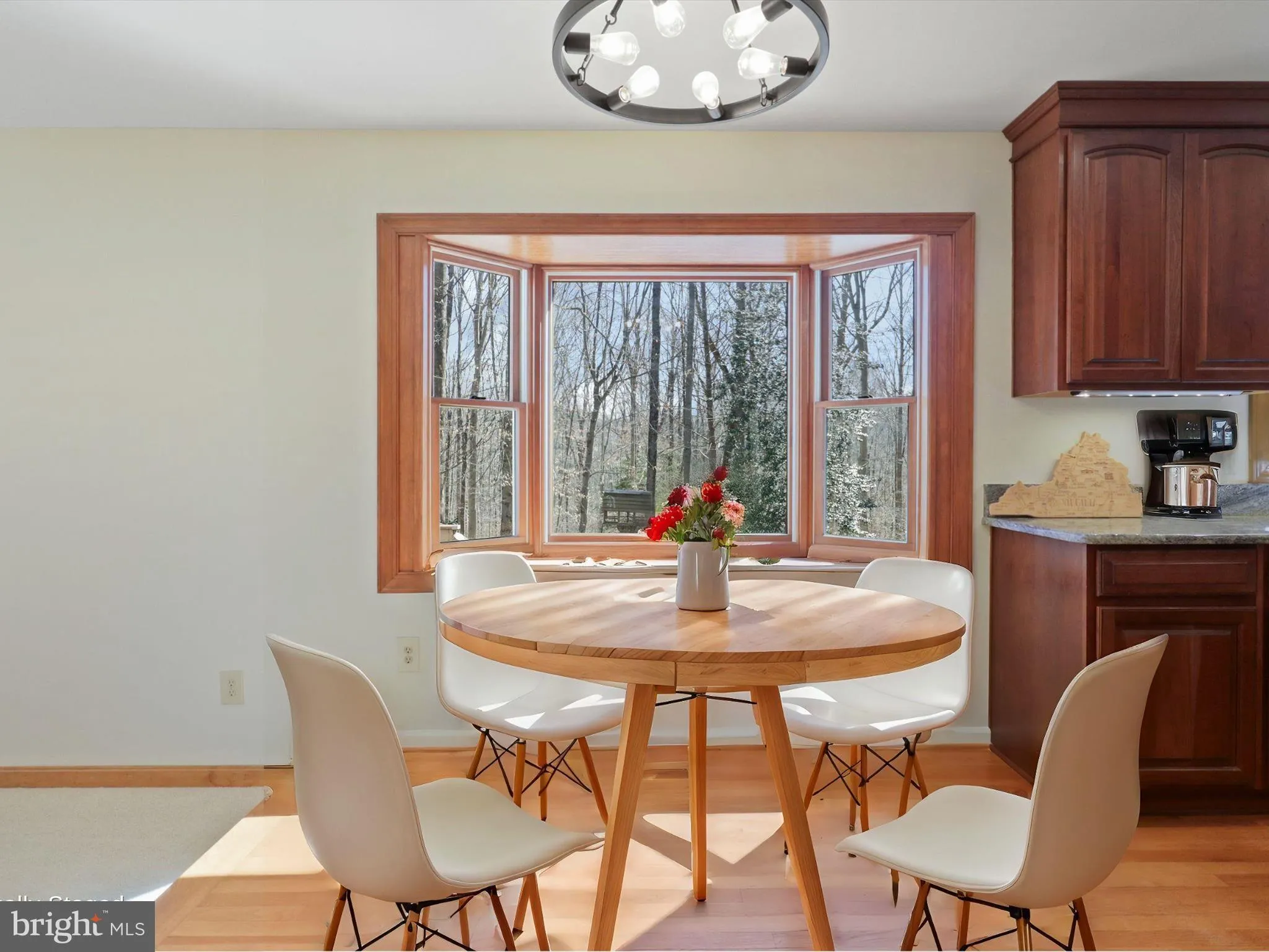 Manassas, Virginia 20112, United States, 4 Bedrooms Bedrooms, ,3 BathroomsBathrooms,Residential,Pending,83044