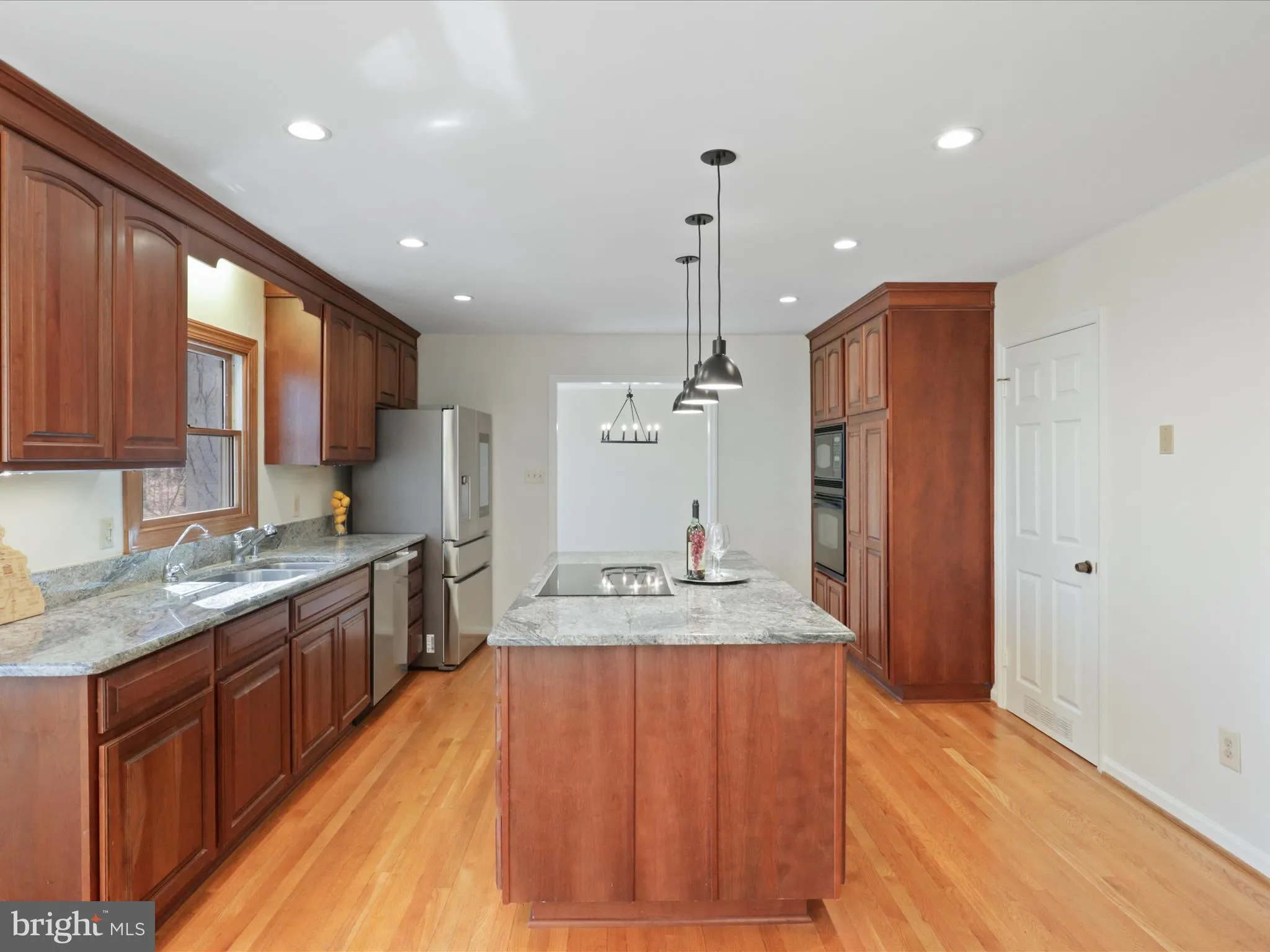 Manassas, Virginia 20112, United States, 4 Bedrooms Bedrooms, ,3 BathroomsBathrooms,Residential,Pending,83044