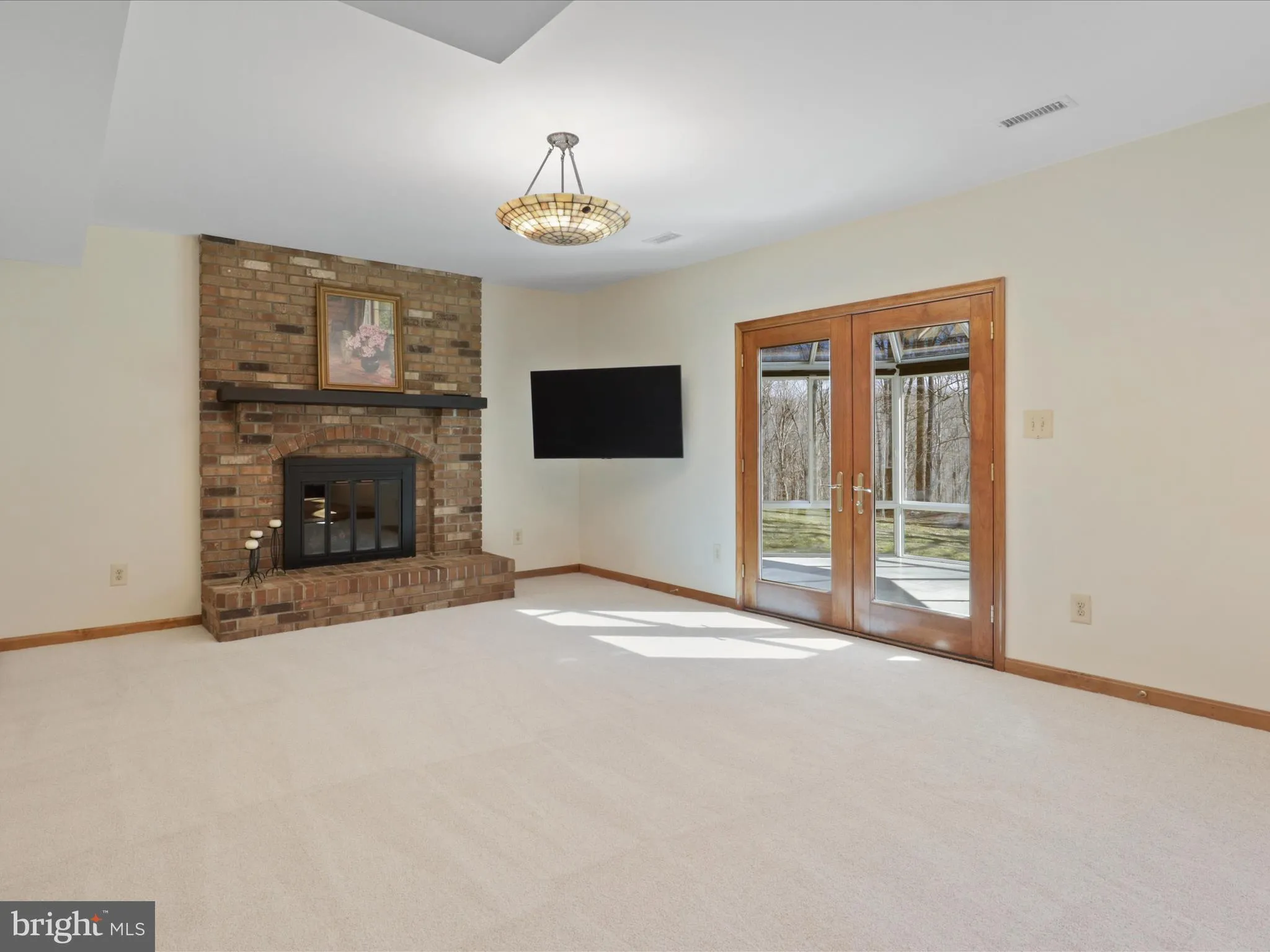 Manassas, Virginia 20112, United States, 4 Bedrooms Bedrooms, ,3 BathroomsBathrooms,Residential,Pending,83044