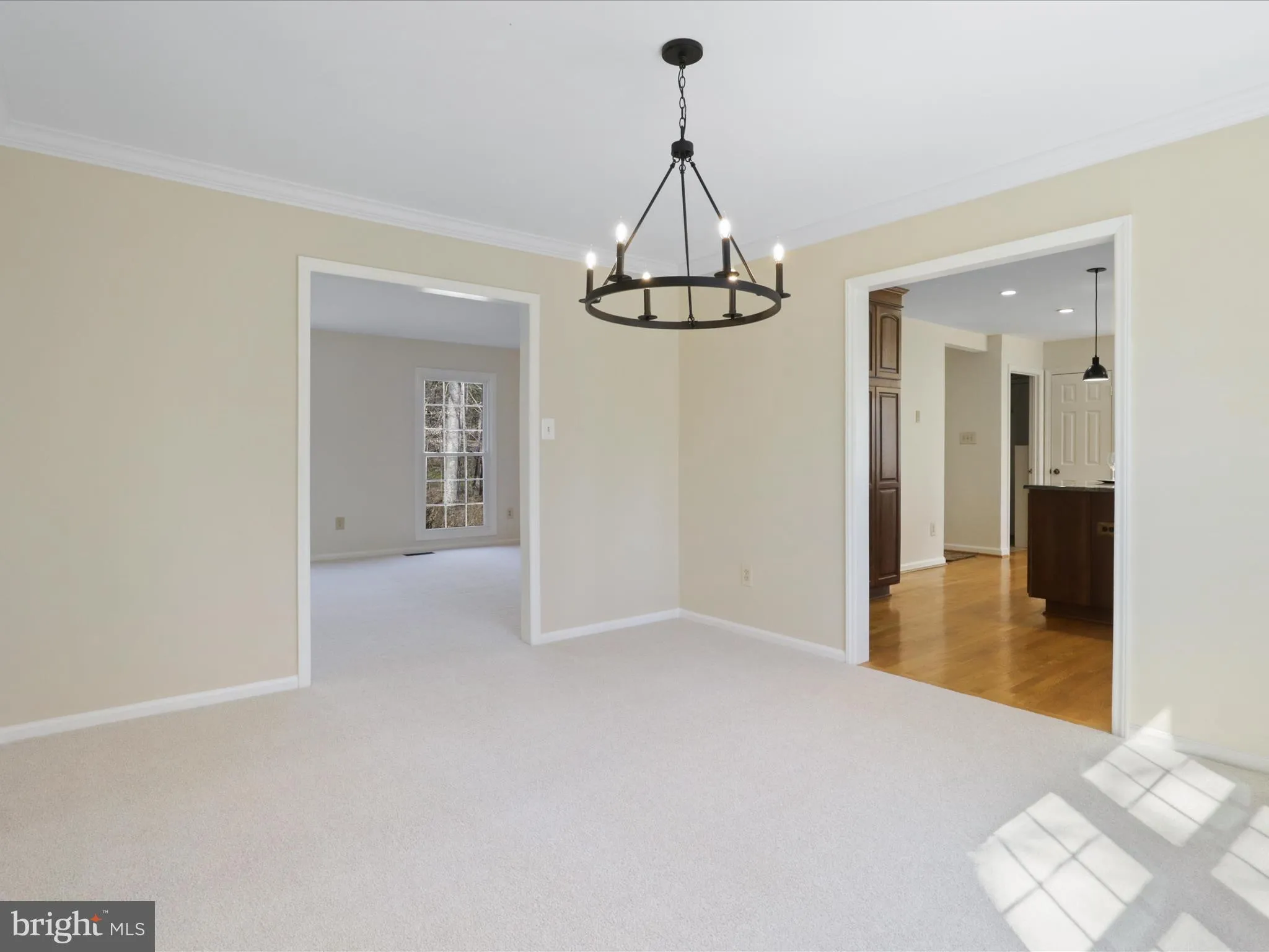 Manassas, Virginia 20112, United States, 4 Bedrooms Bedrooms, ,3 BathroomsBathrooms,Residential,Pending,83044