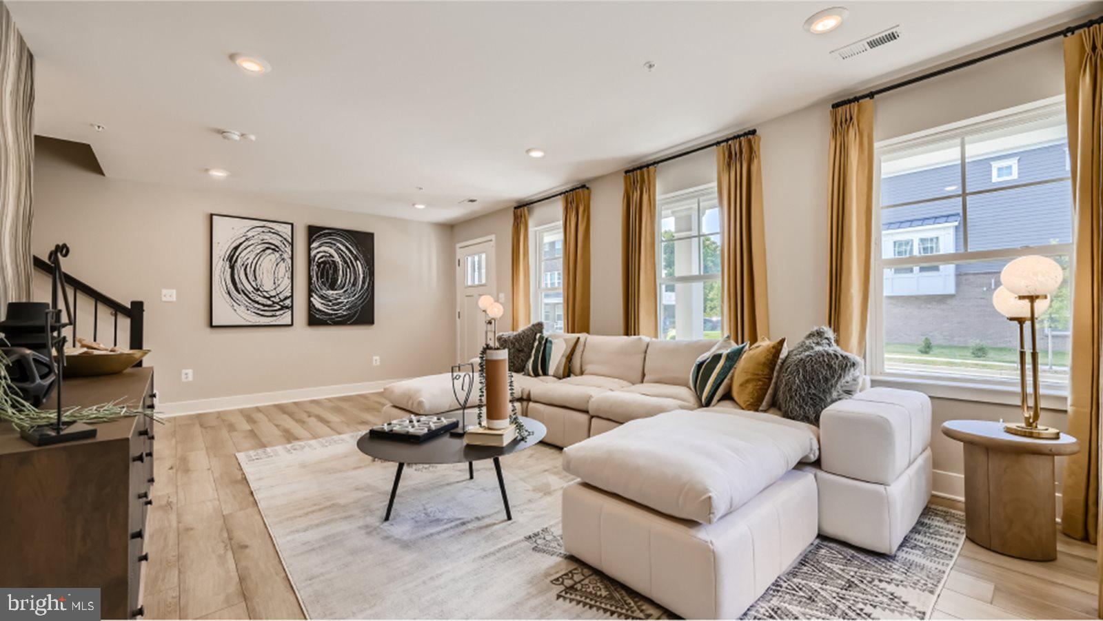 ST. CHARLES TOWNS - Residential