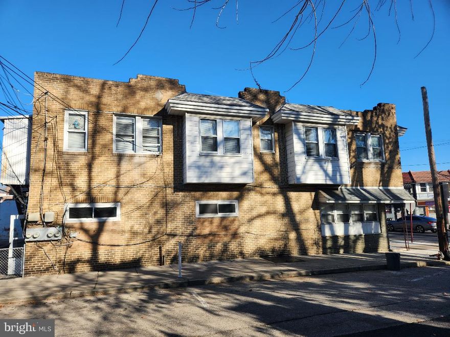 Large triplex, seperate utilities,  1st floor previously rented for $1100  2nd floor front rented $900 2nd floor rear rented for $675. Garage rented for $100.00 property currently vacant