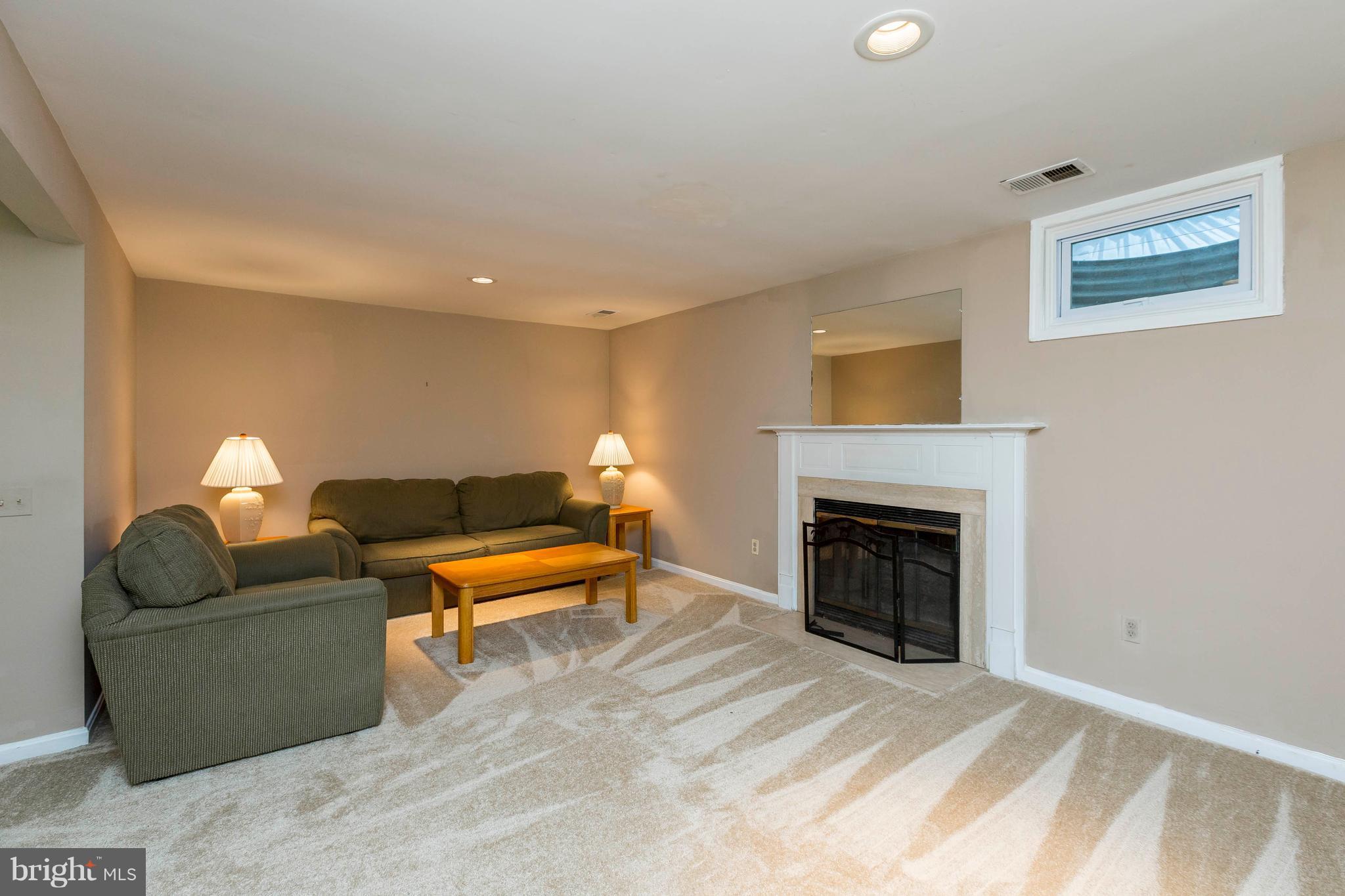 SNOWDENS MILL - Residential