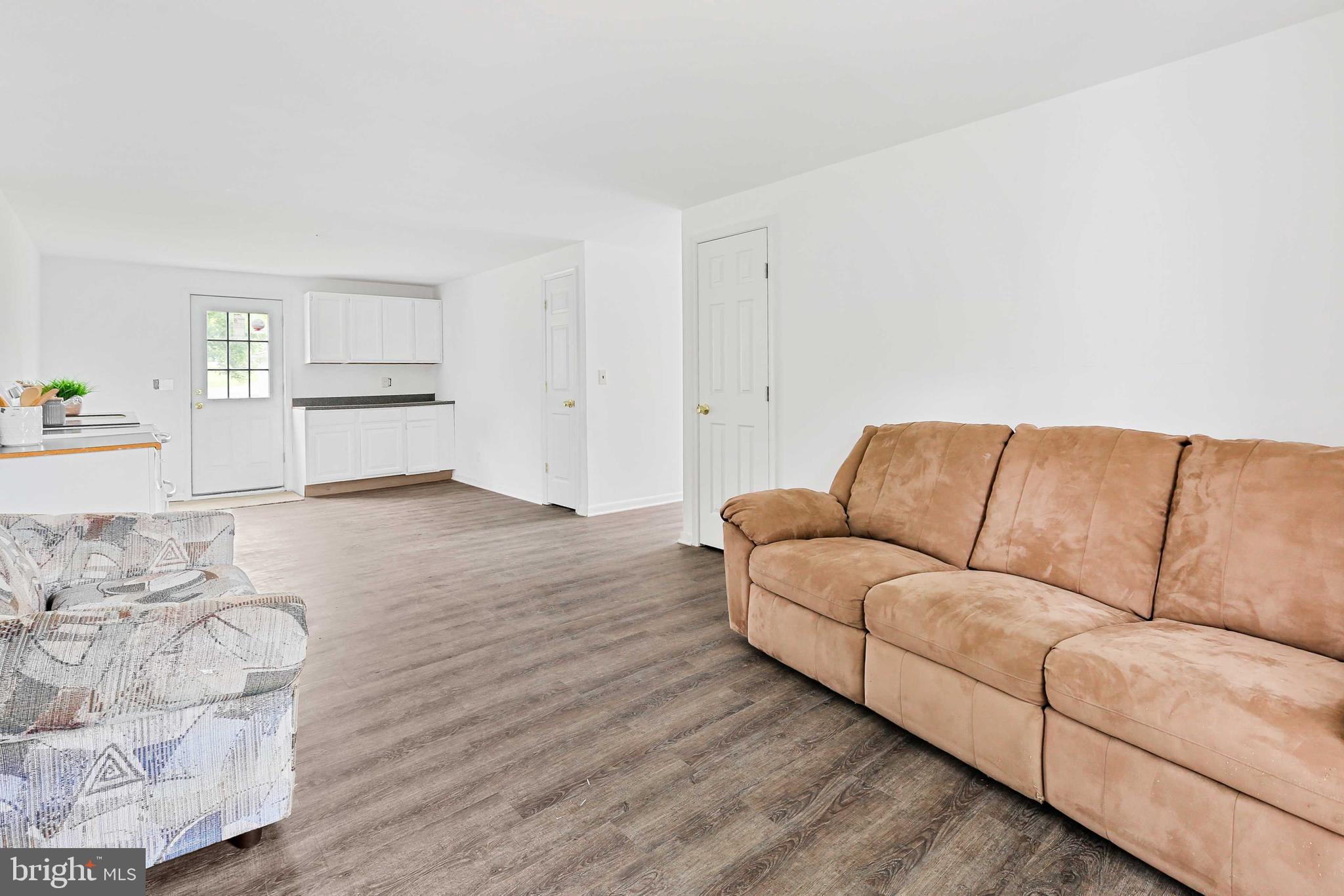 UPPER MAGOTHY BEACH - Residential