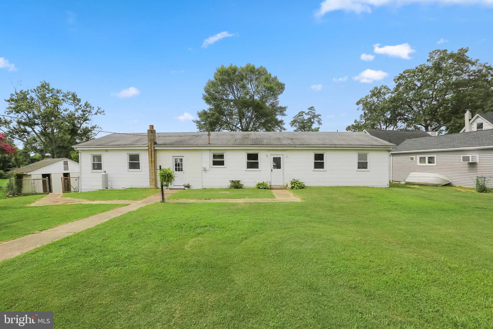 UPPER MAGOTHY BEACH - Residential