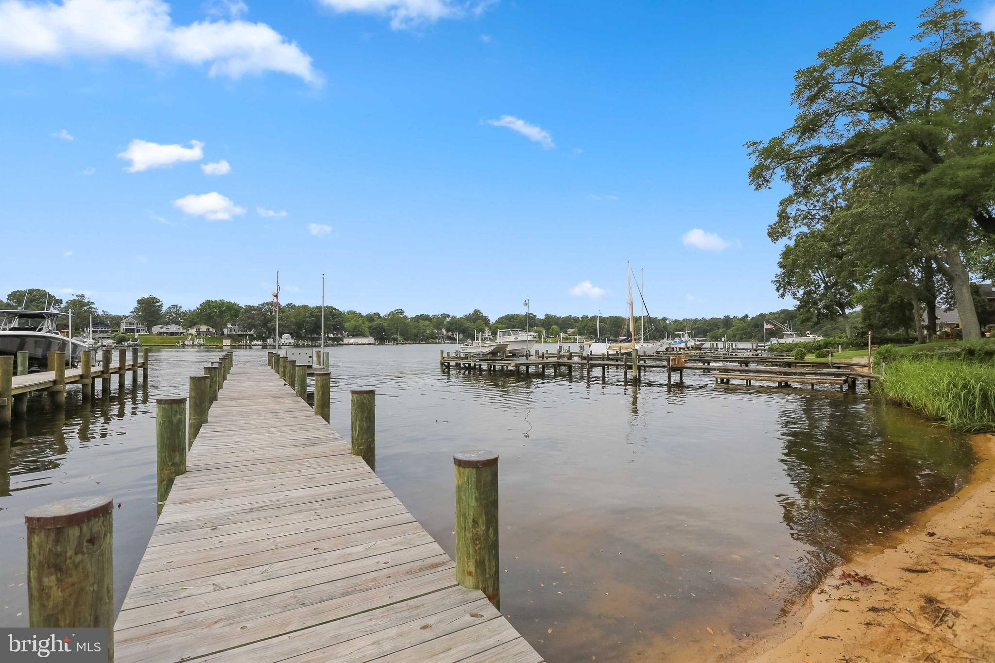 UPPER MAGOTHY BEACH - Residential