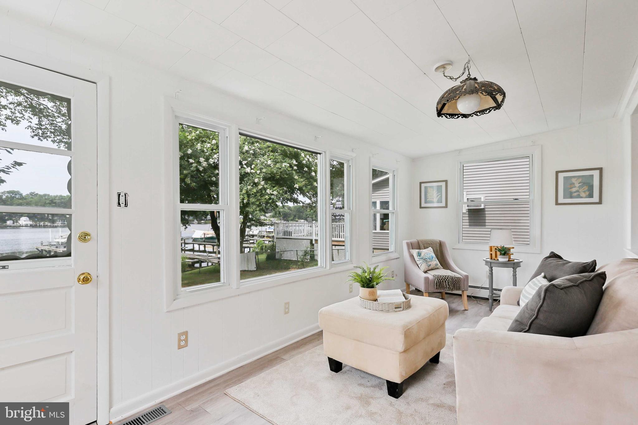 UPPER MAGOTHY BEACH - Residential