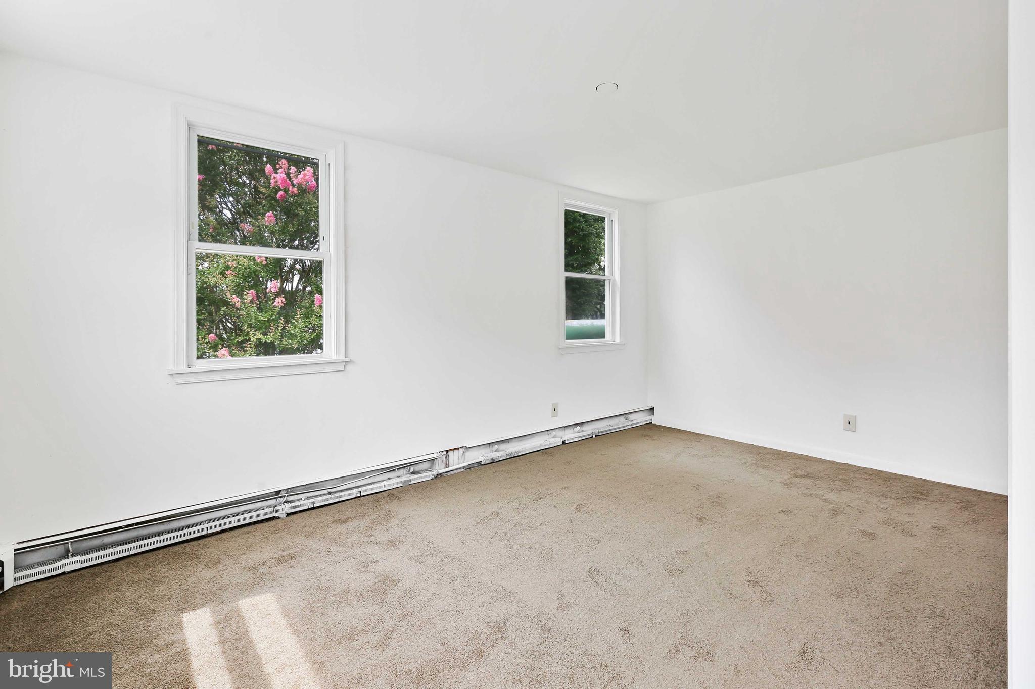 UPPER MAGOTHY BEACH - Residential