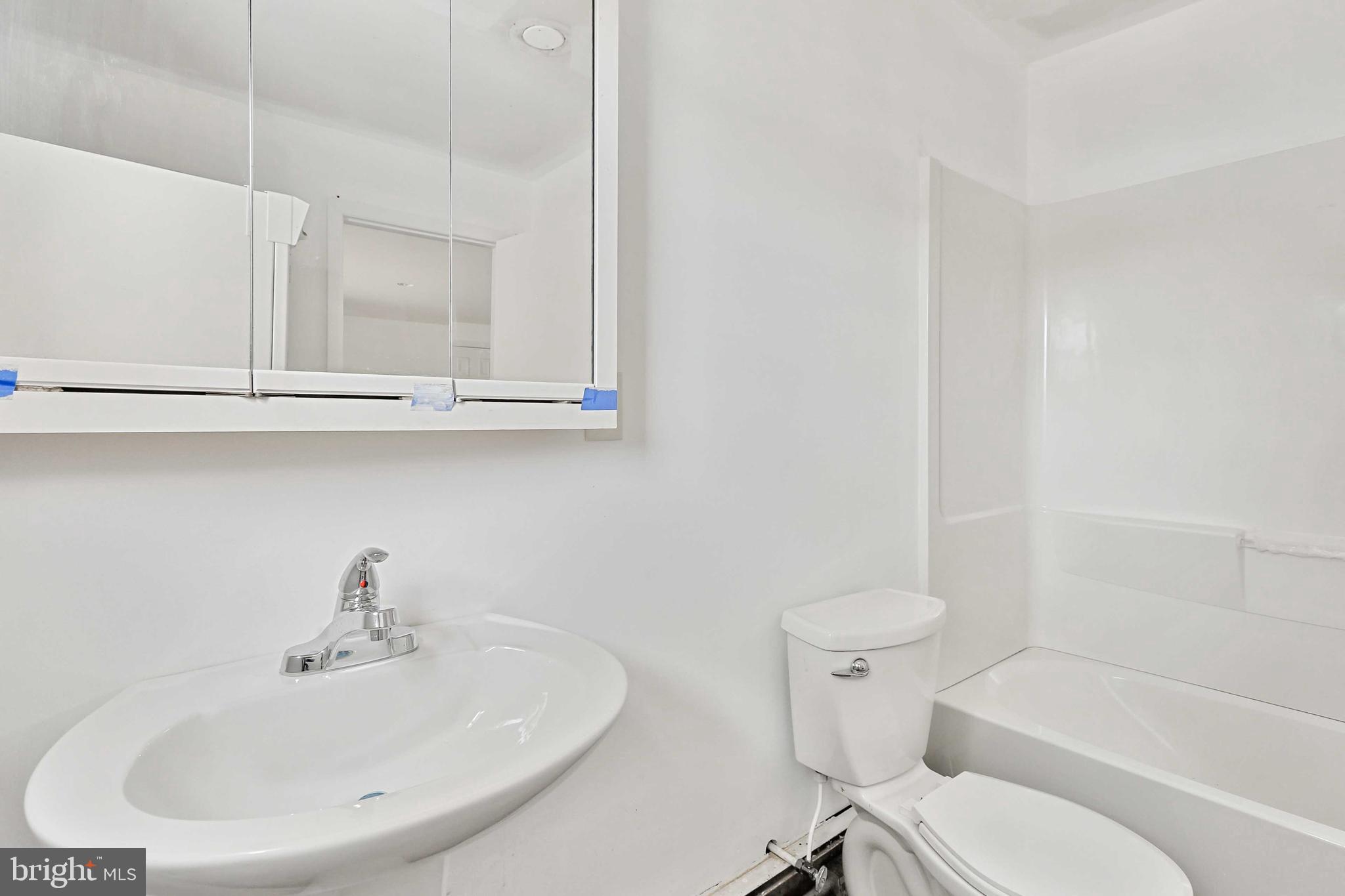 UPPER MAGOTHY BEACH - Residential