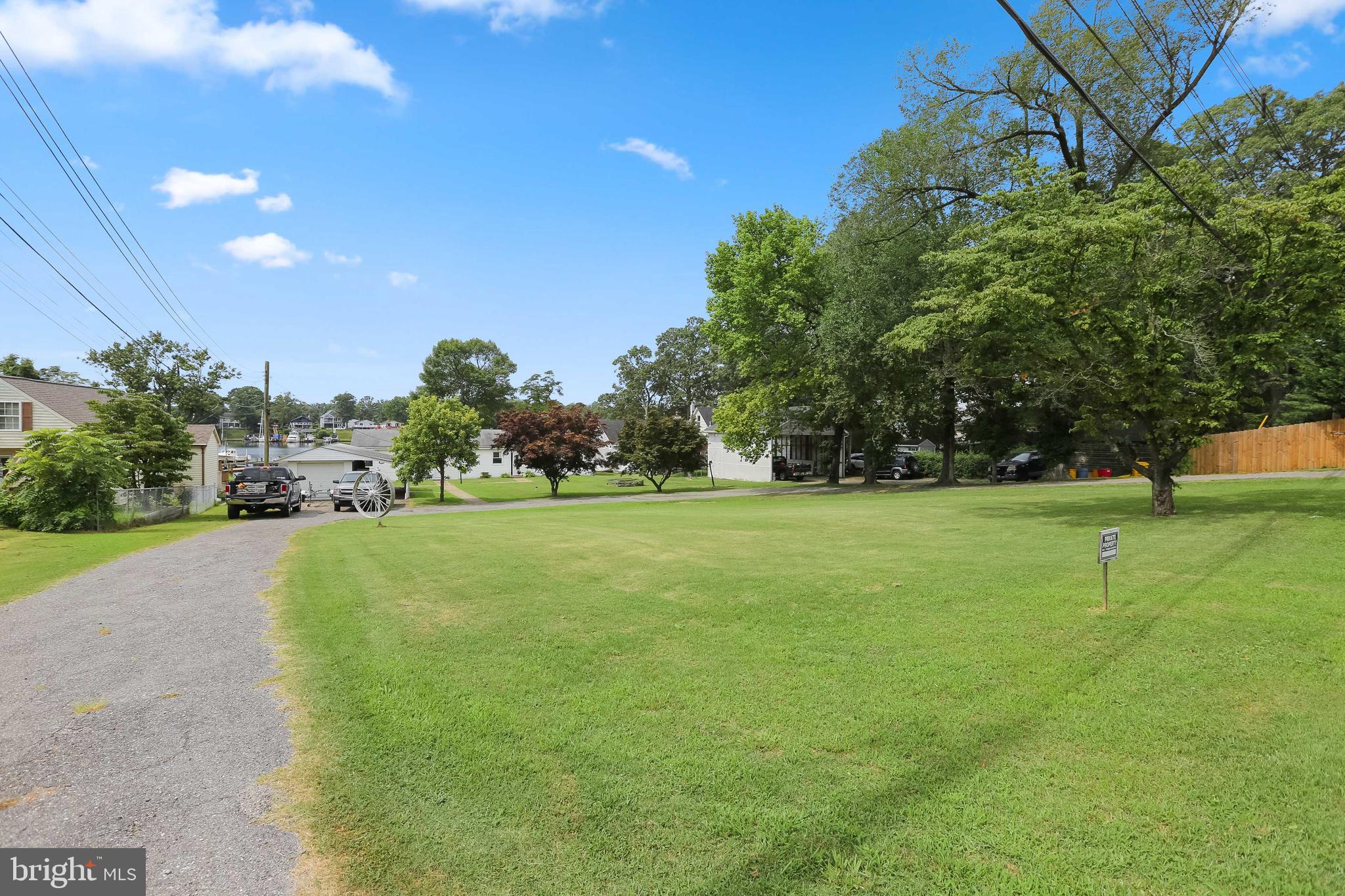 UPPER MAGOTHY BEACH - Residential