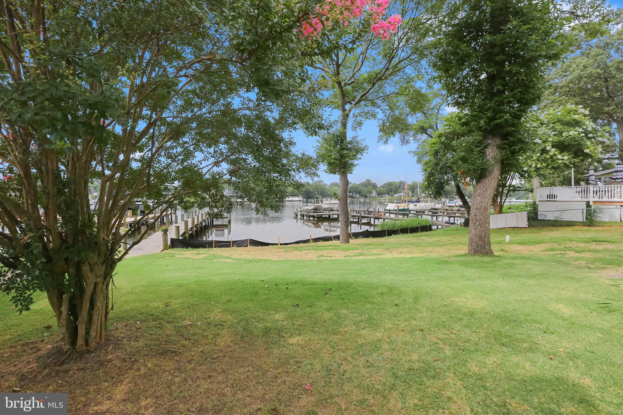 UPPER MAGOTHY BEACH - Residential