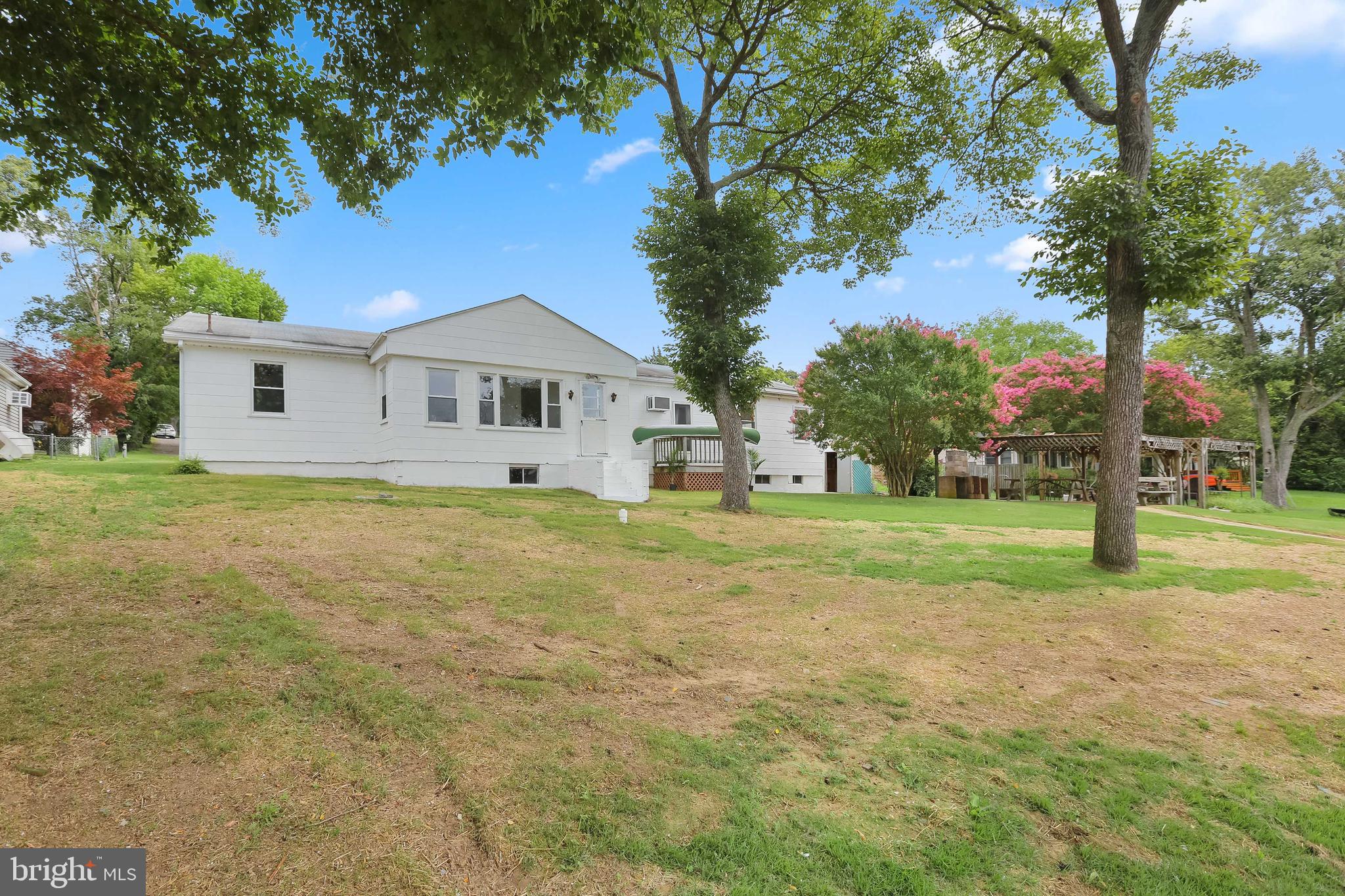 UPPER MAGOTHY BEACH - Residential