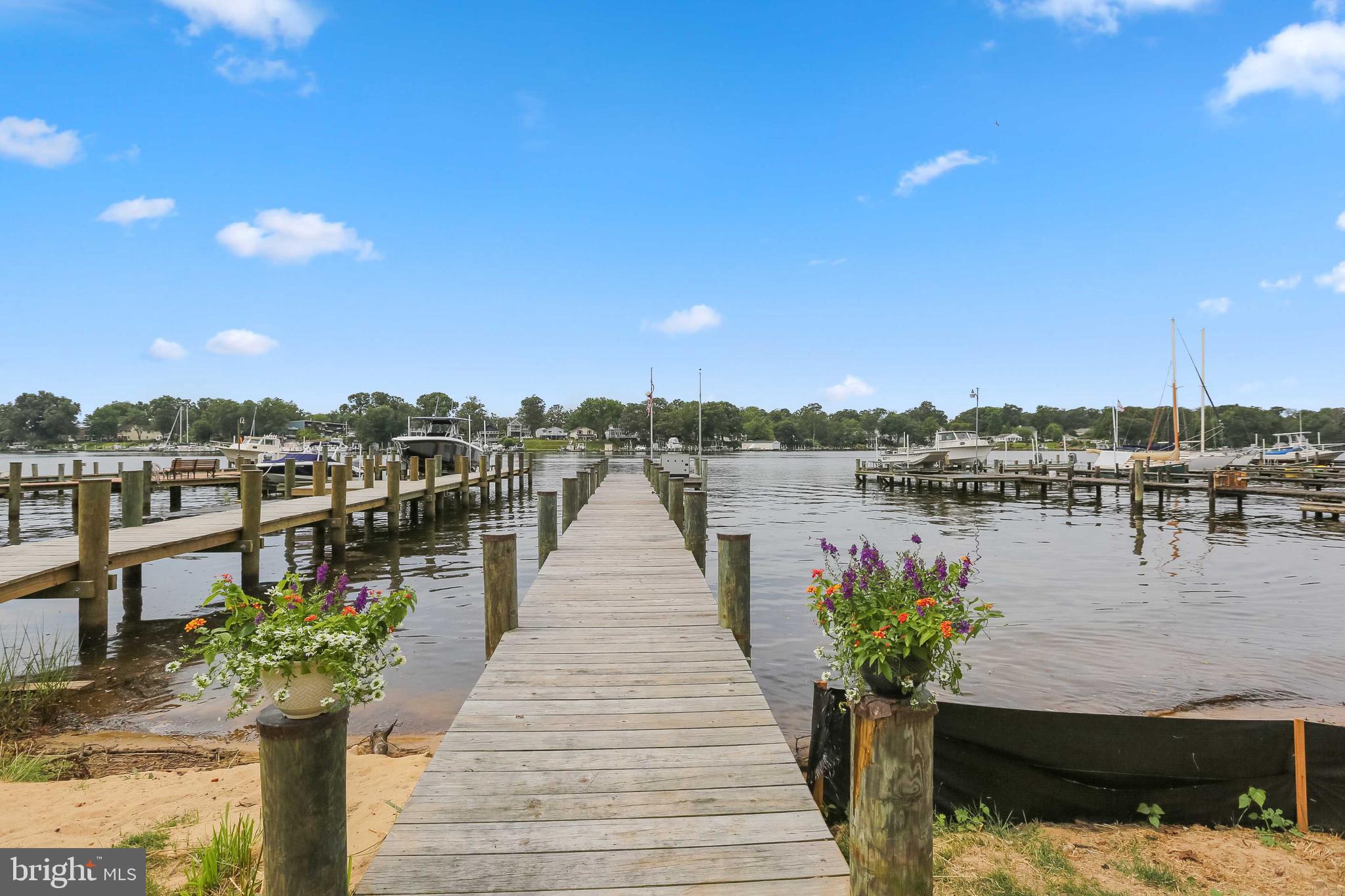 UPPER MAGOTHY BEACH - Residential