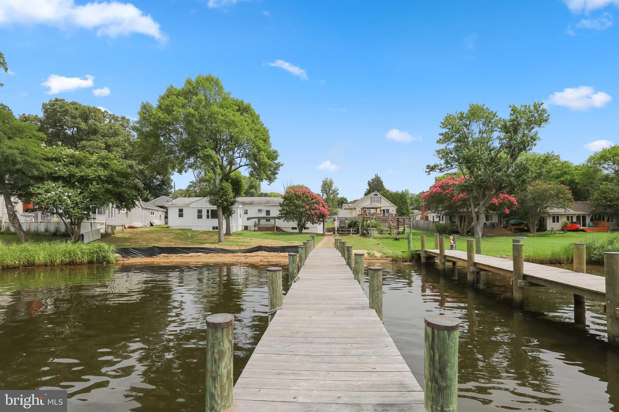 UPPER MAGOTHY BEACH - Residential