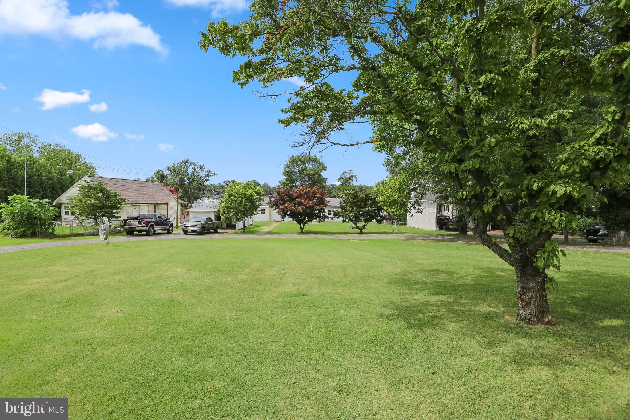 UPPER MAGOTHY BEACH - Residential