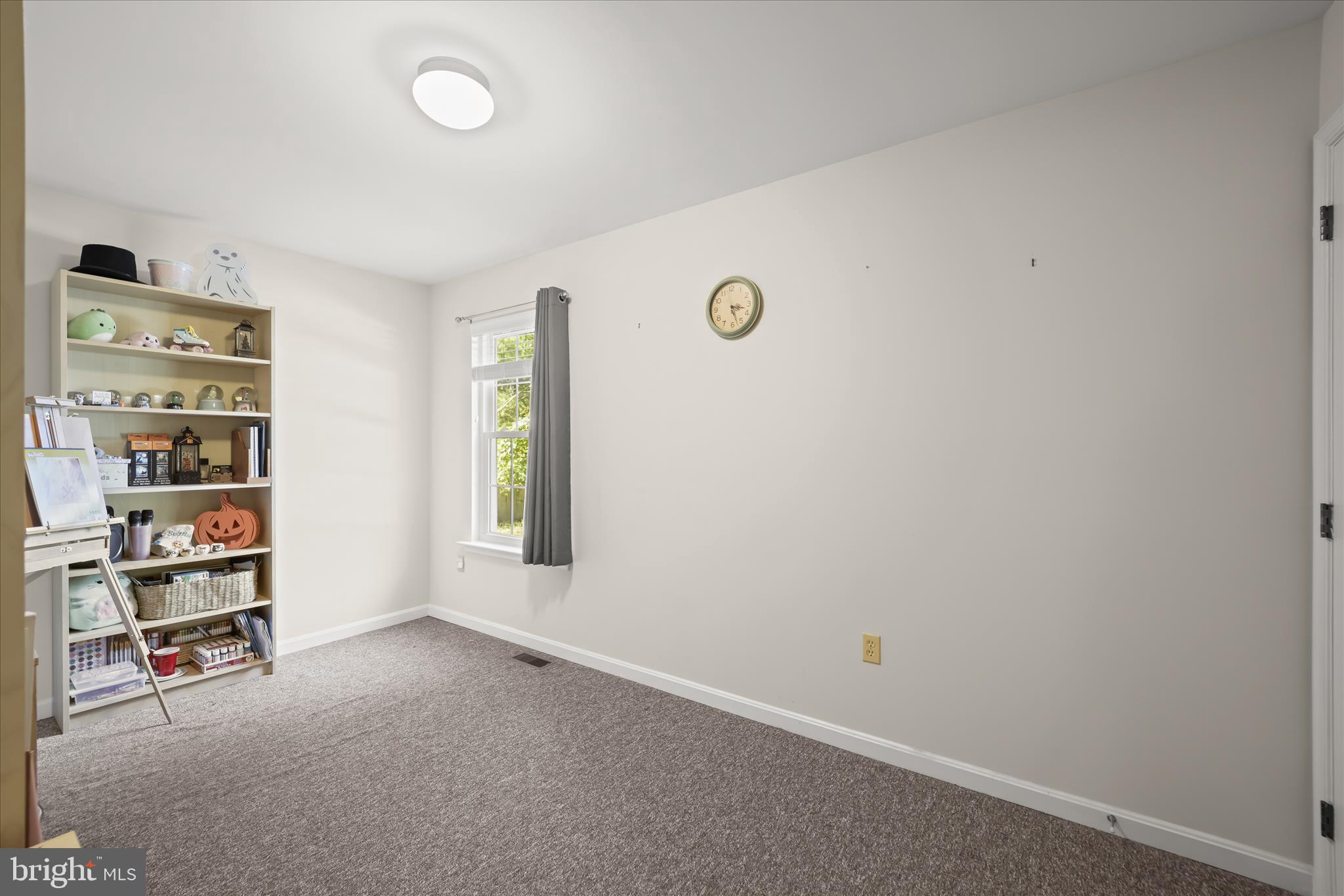 HOLLAND CLIFF SHORES - Residential