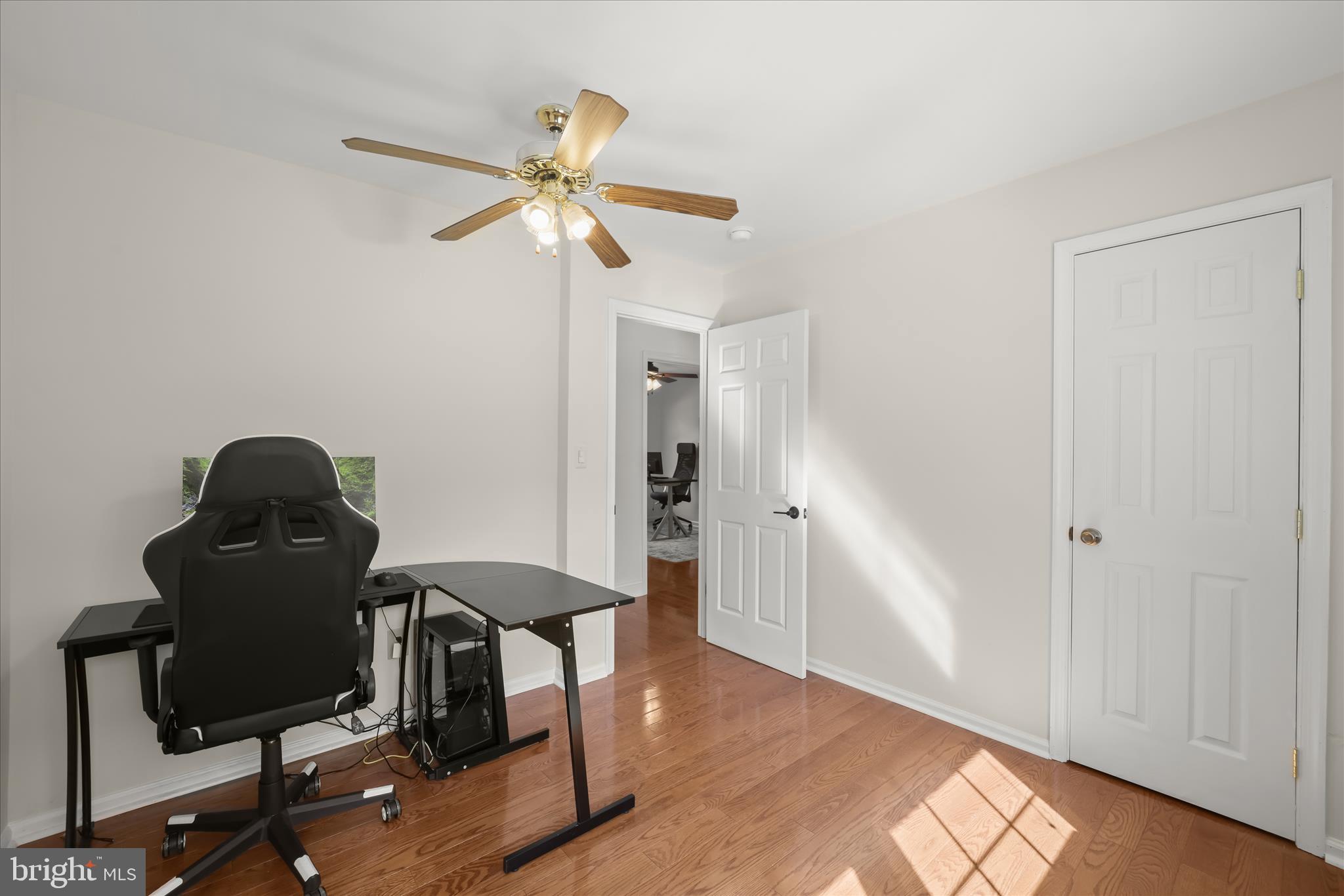 HOLLAND CLIFF SHORES - Residential