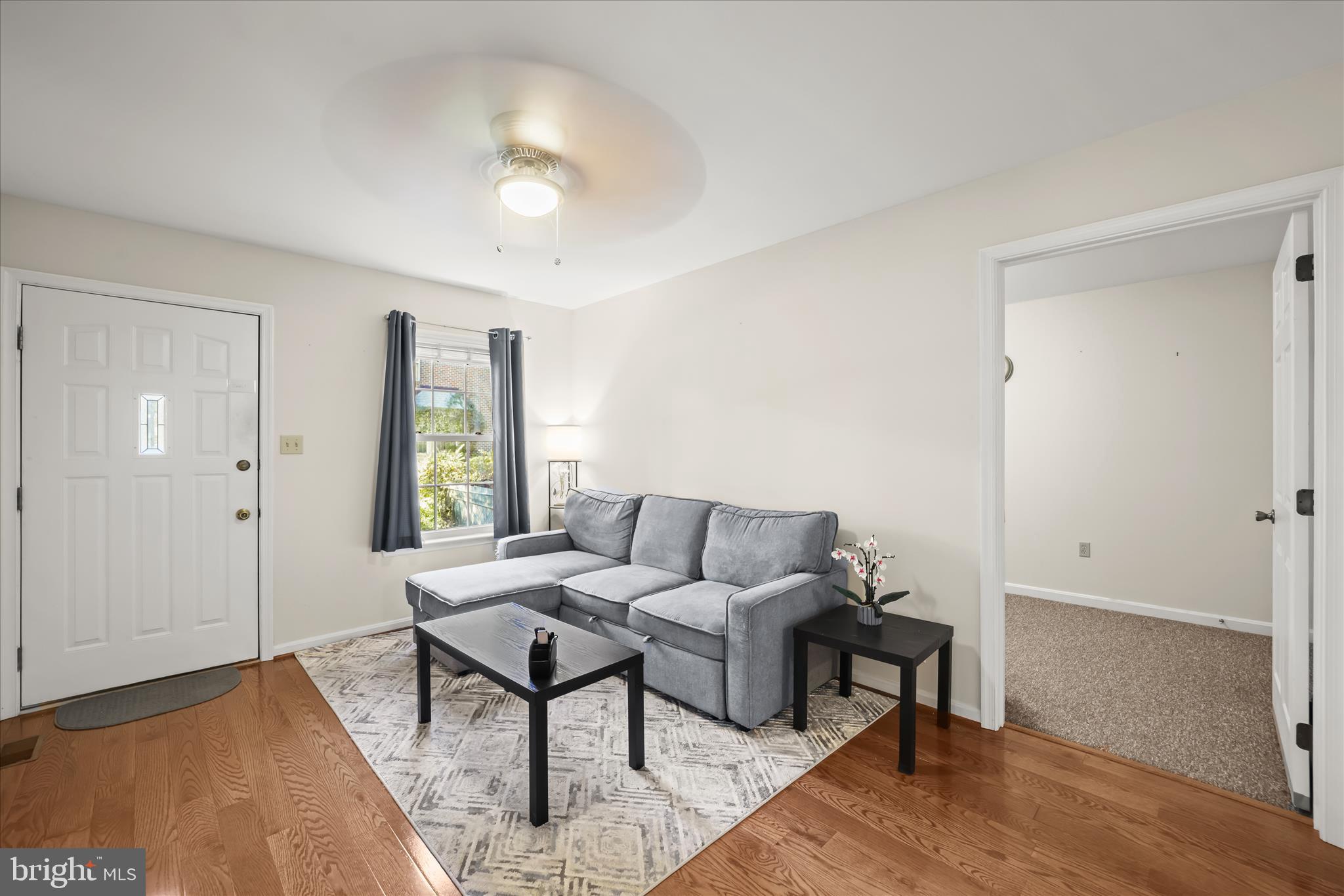 HOLLAND CLIFF SHORES - Residential