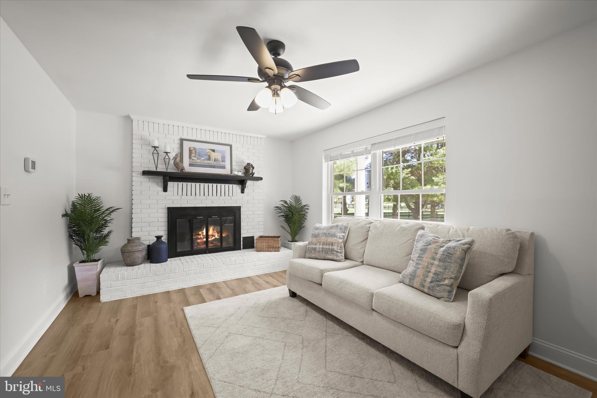 HOLLAND CLIFF SHORES - Residential