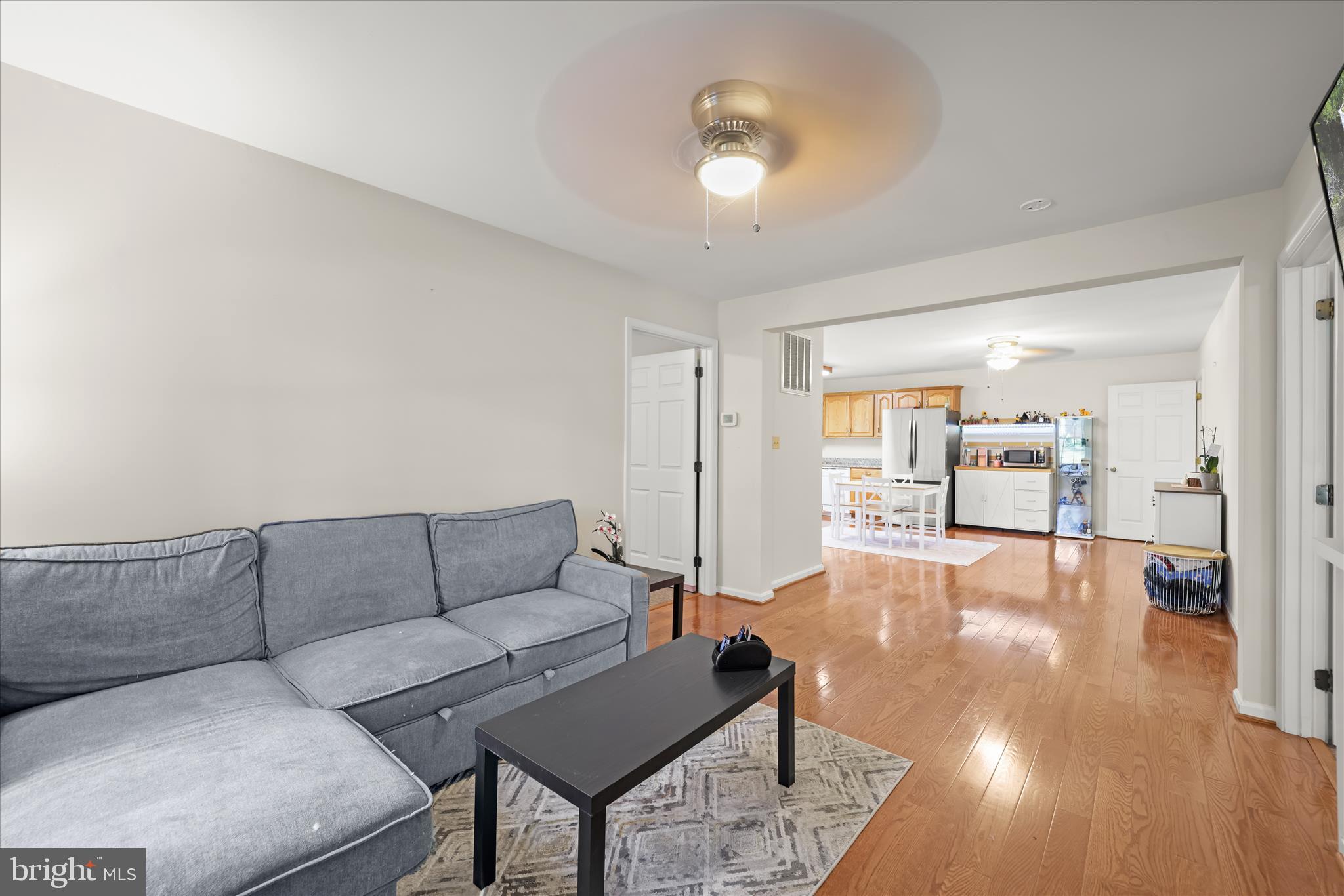 HOLLAND CLIFF SHORES - Residential