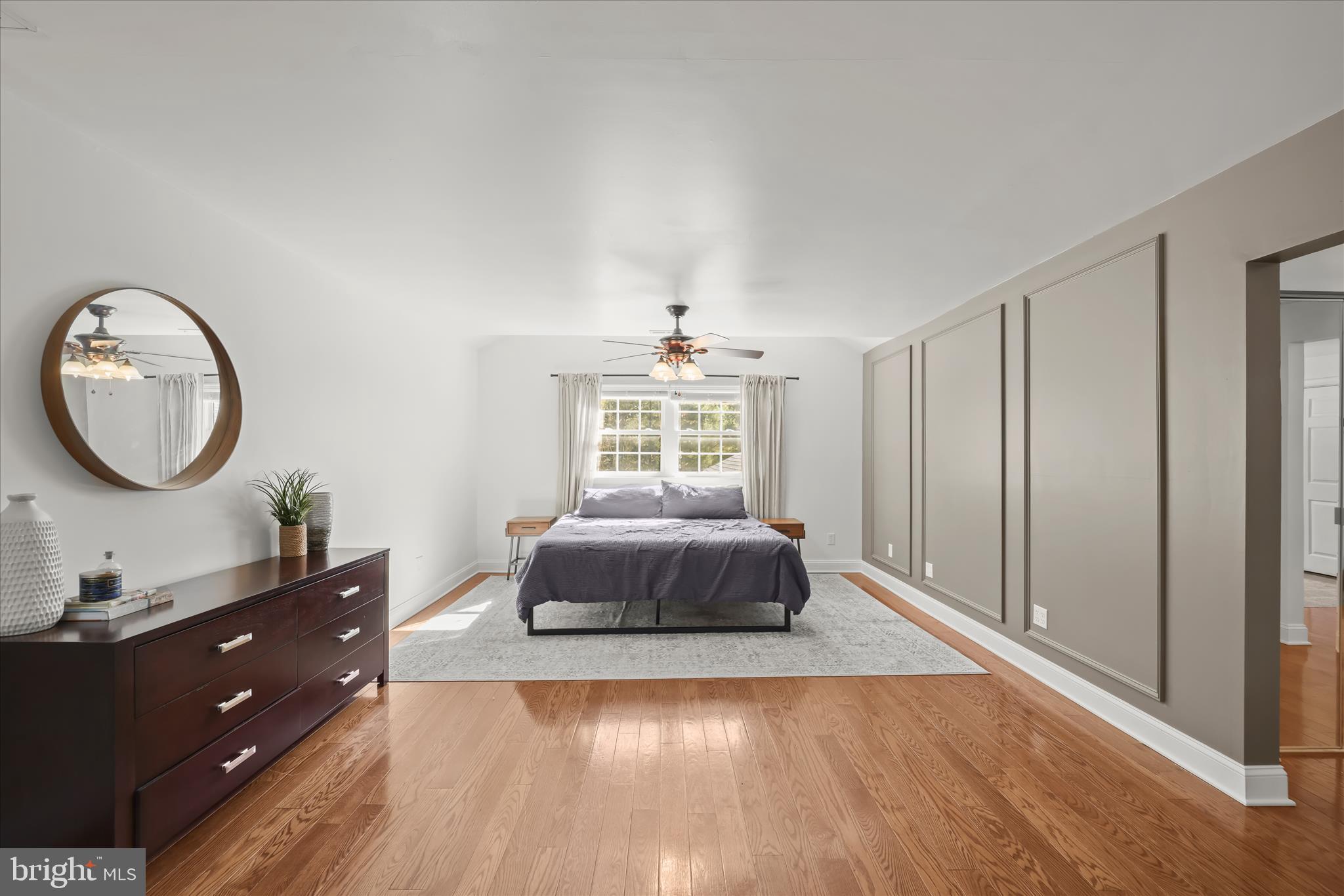 HOLLAND CLIFF SHORES - Residential