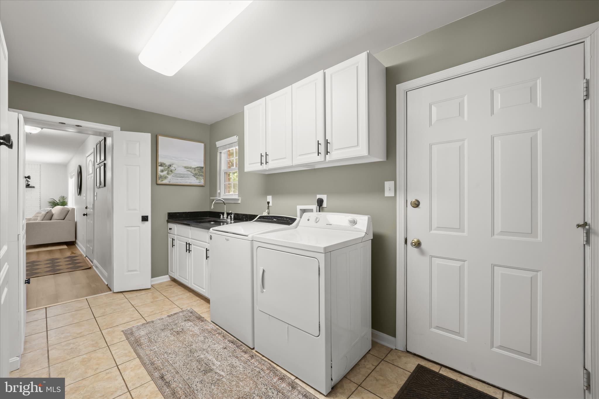 HOLLAND CLIFF SHORES - Residential