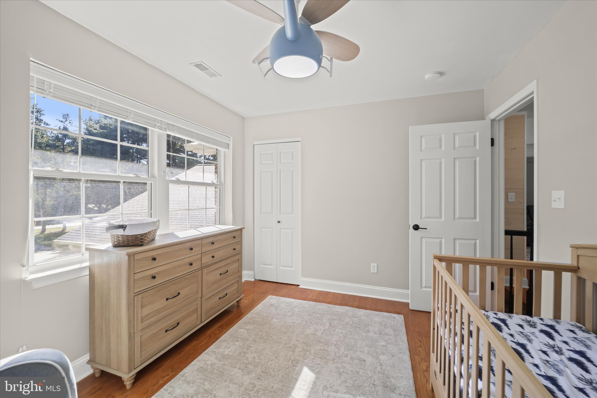 HOLLAND CLIFF SHORES - Residential