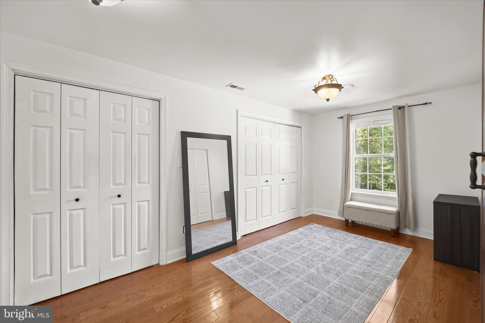 HOLLAND CLIFF SHORES - Residential