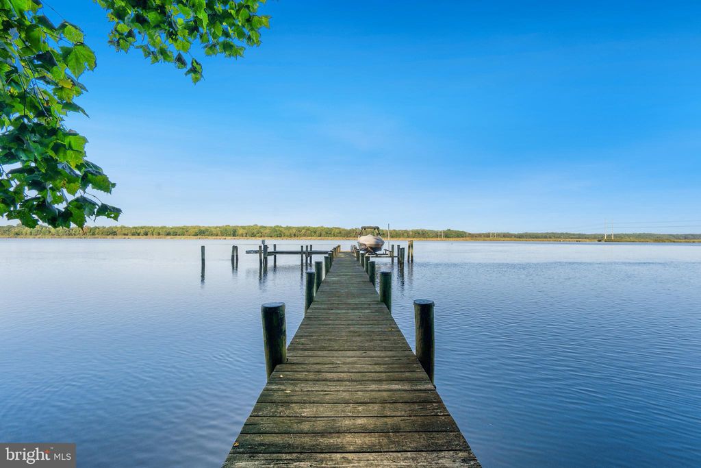 Photo of 3045 Holland Cliffs Road, HUNTINGTOWN, MD 20639 (MLS # MDCA2026306)