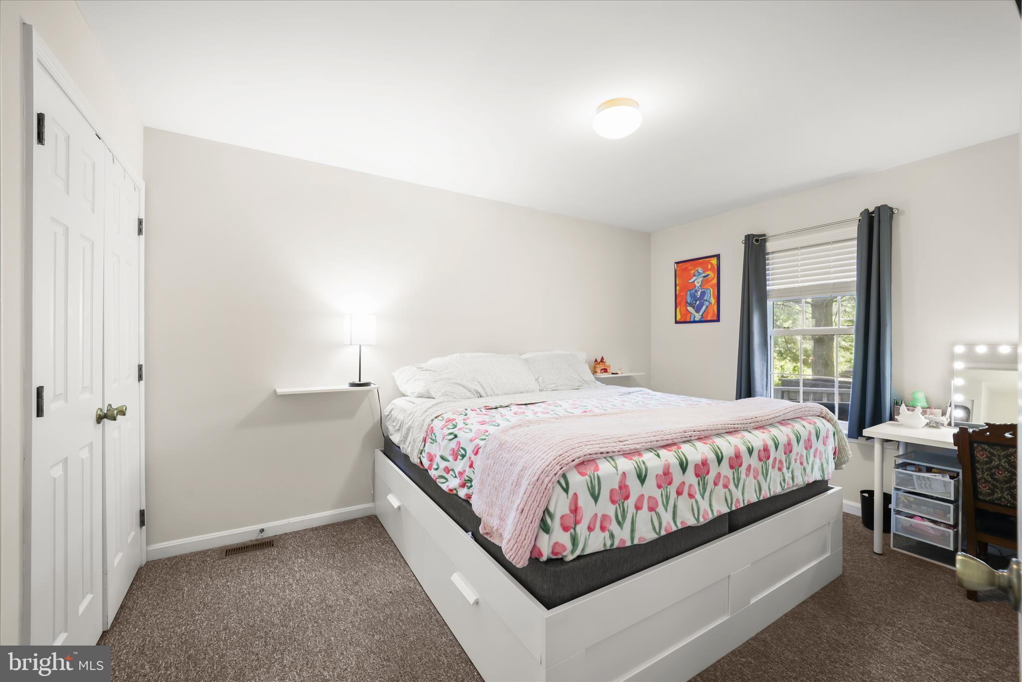 HOLLAND CLIFF SHORES - Residential