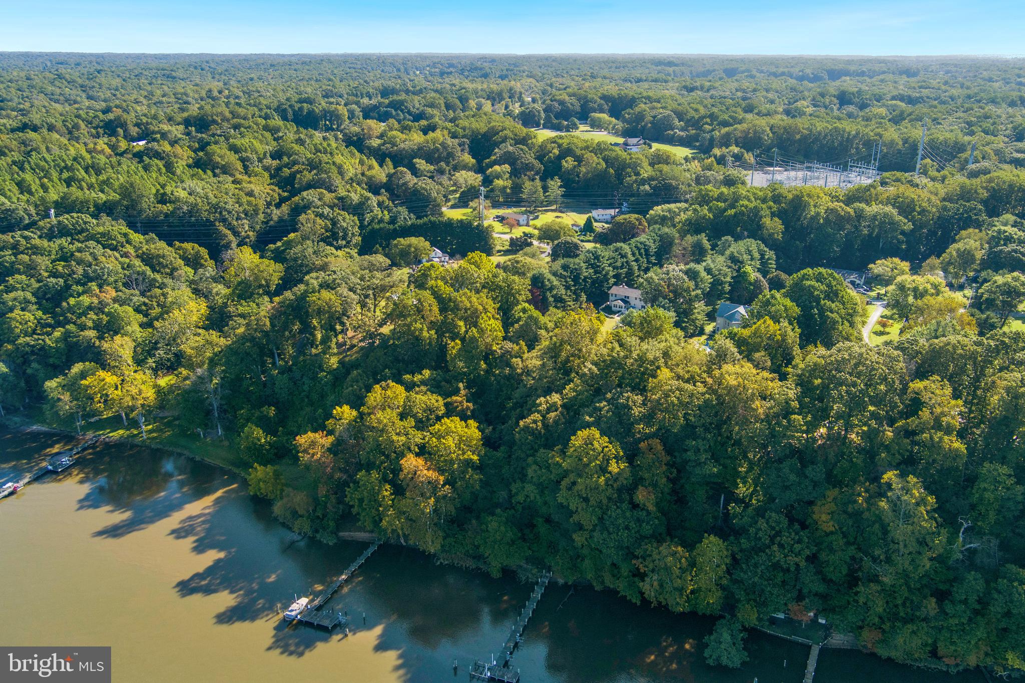 HOLLAND CLIFF SHORES - Residential