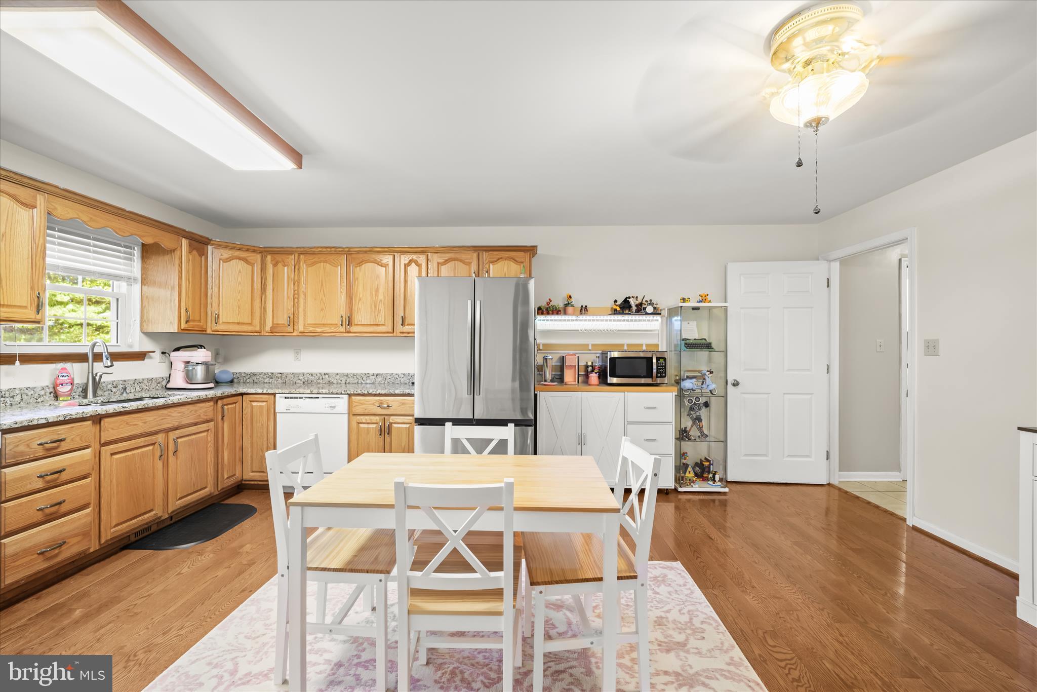 HOLLAND CLIFF SHORES - Residential